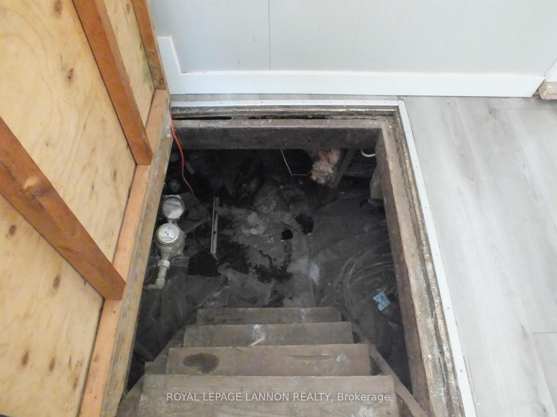 Photo 24 of 225 Balmoral Street, Thunder Bay, McKeller Park — HOMEH