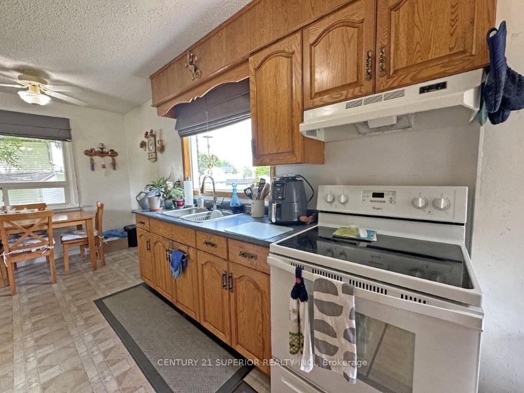 Photo 12 of 2 Stewart Ave, Red Rock — HOMEH