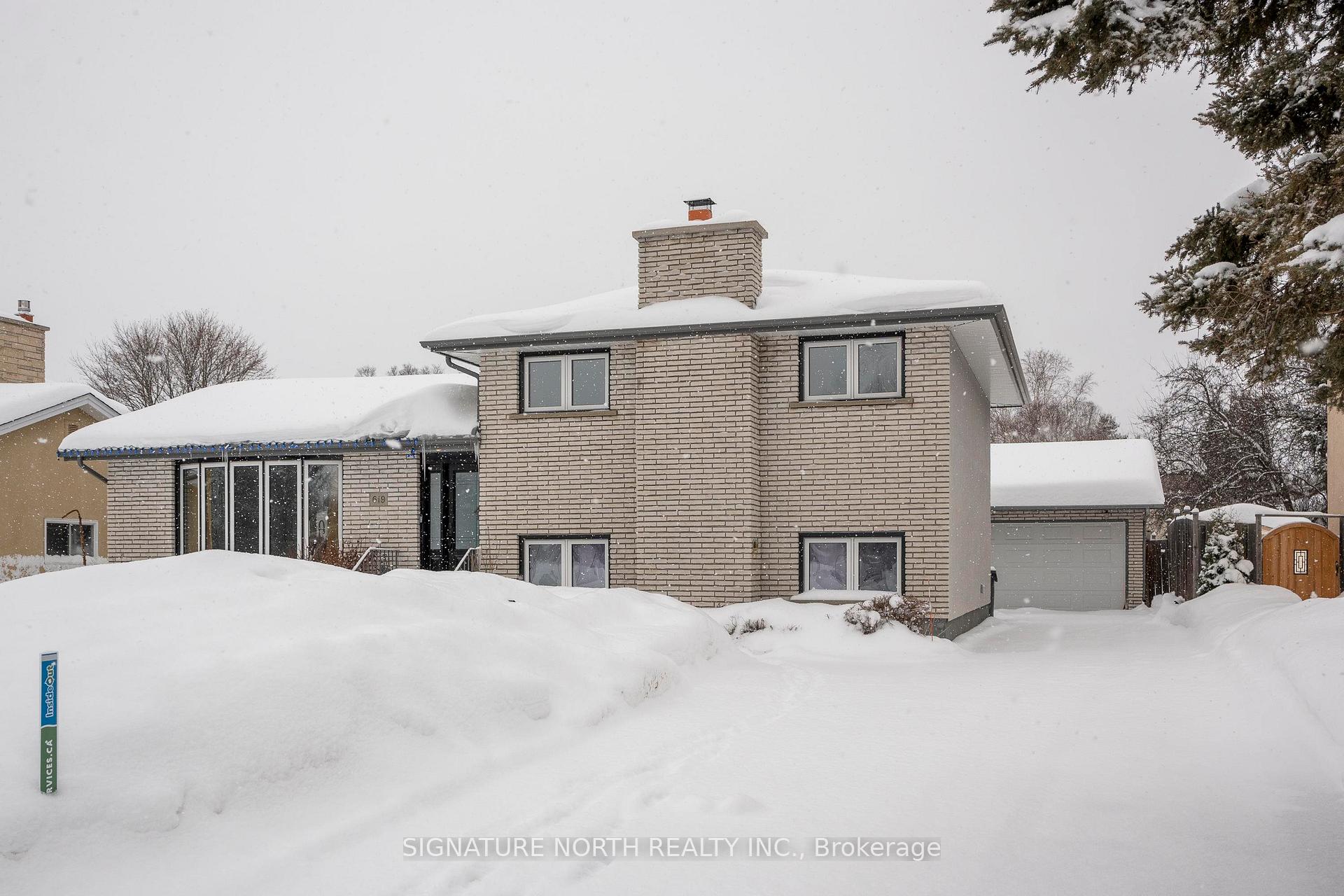 Photo 2 of 619 Thornloe Drive, Thunder Bay, Northwood Park — HOMEH