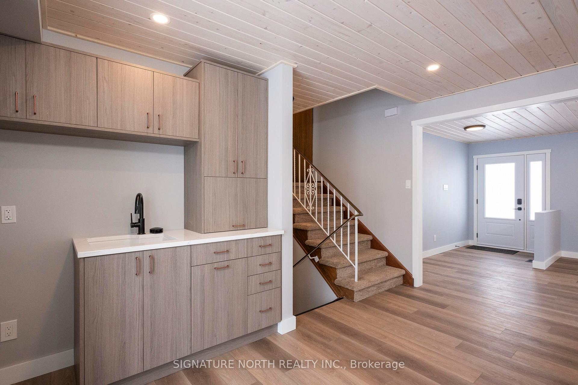 Photo 16 of 619 Thornloe Drive, Thunder Bay, Northwood Park — HOMEH