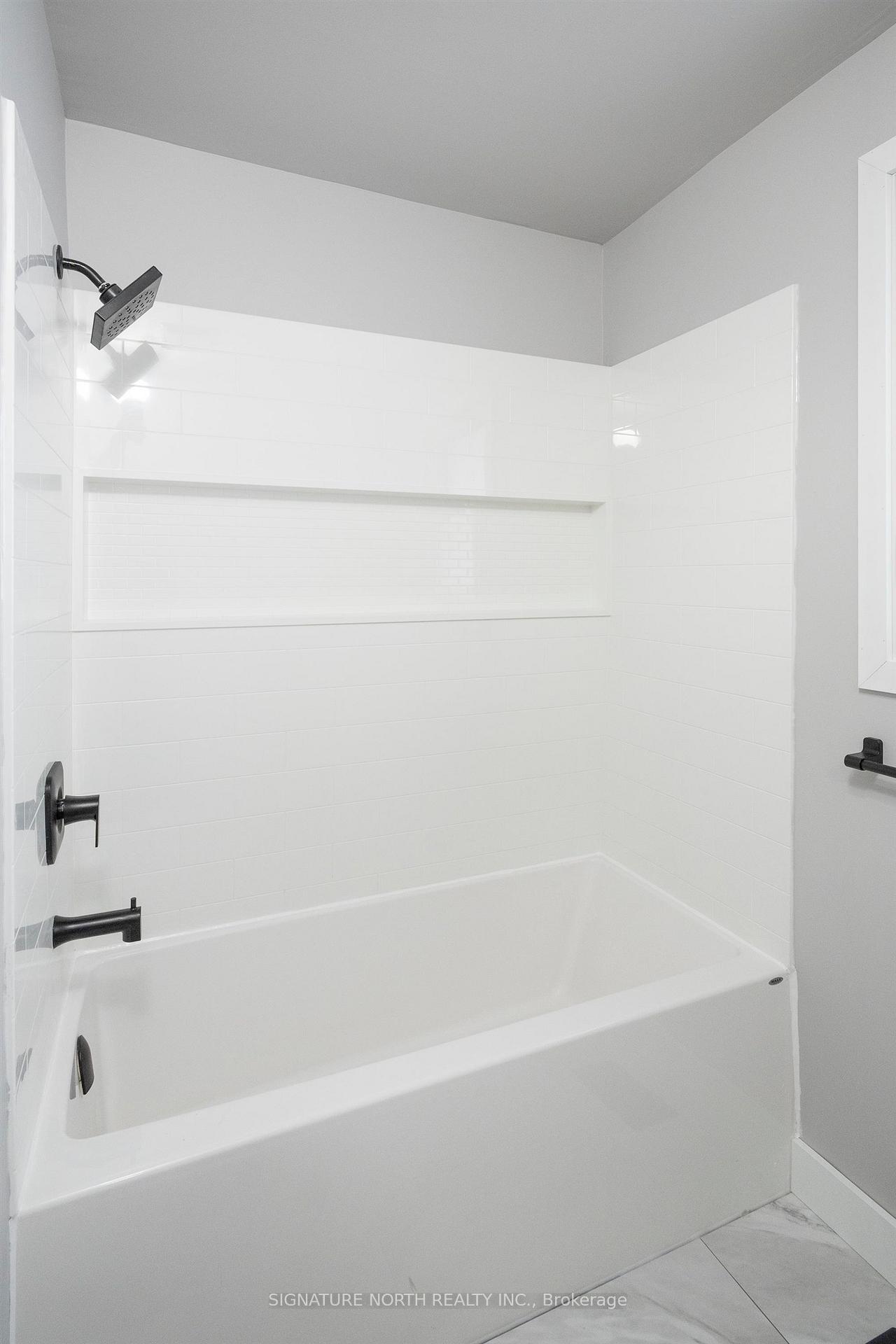 Photo 19 of 619 Thornloe Drive, Thunder Bay, Northwood Park — HOMEH