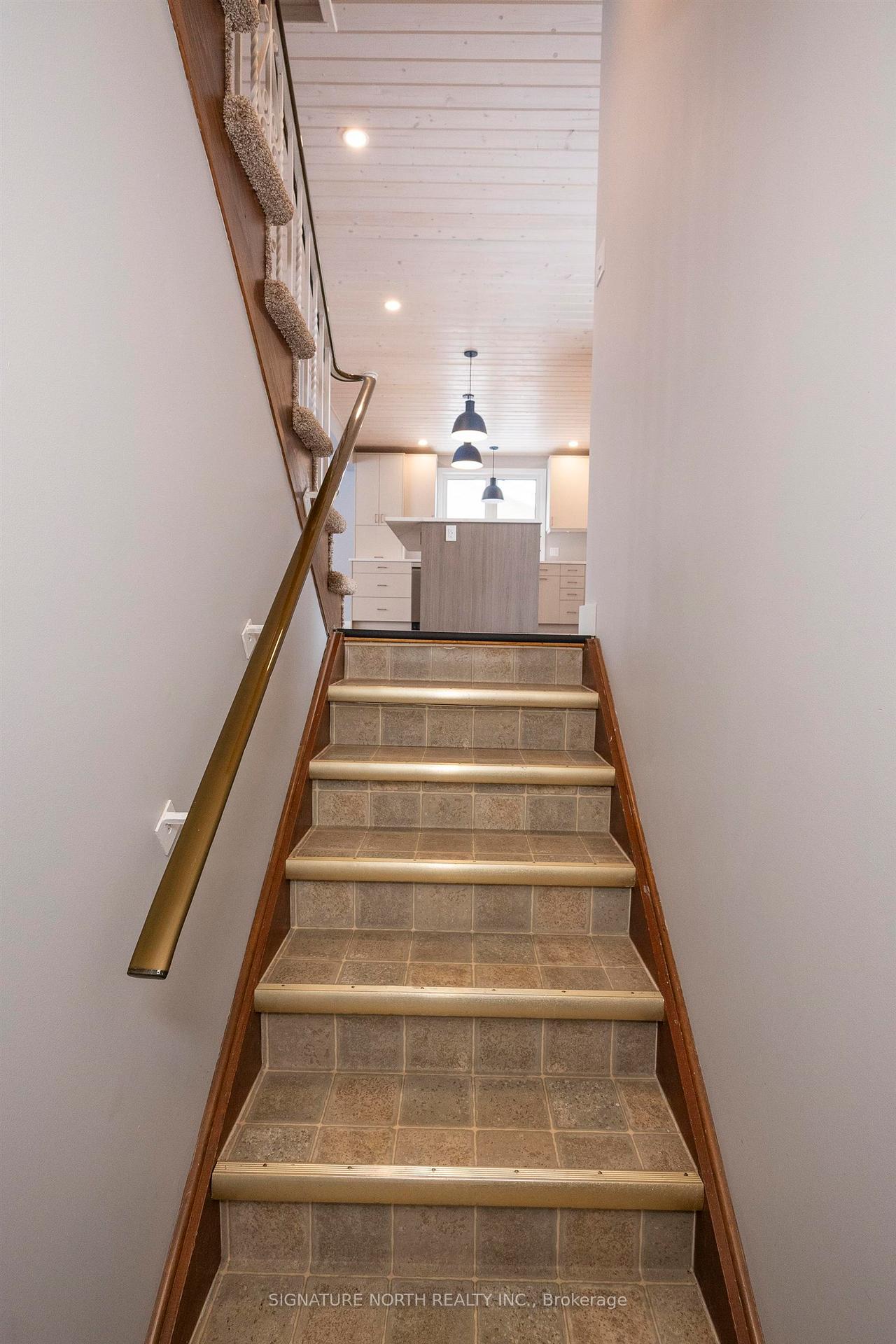 Photo 29 of 619 Thornloe Drive, Thunder Bay, Northwood Park — HOMEH