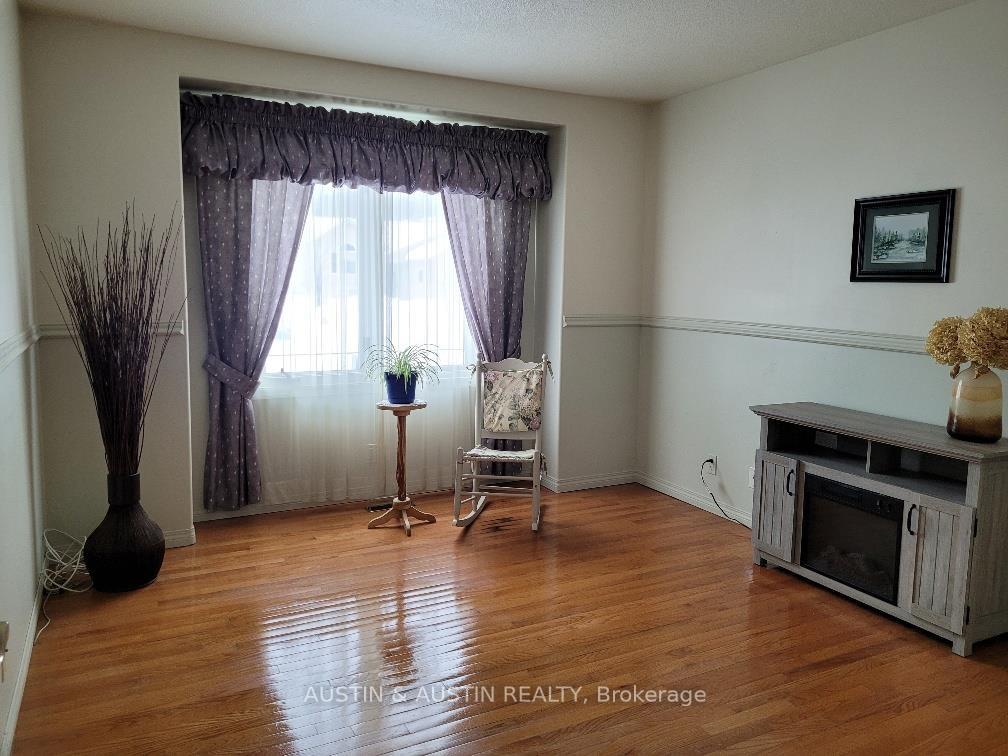 Photo 11 of 34 Wabigoon Drive W, Dryden, Edgewater Terrace — HOMEH