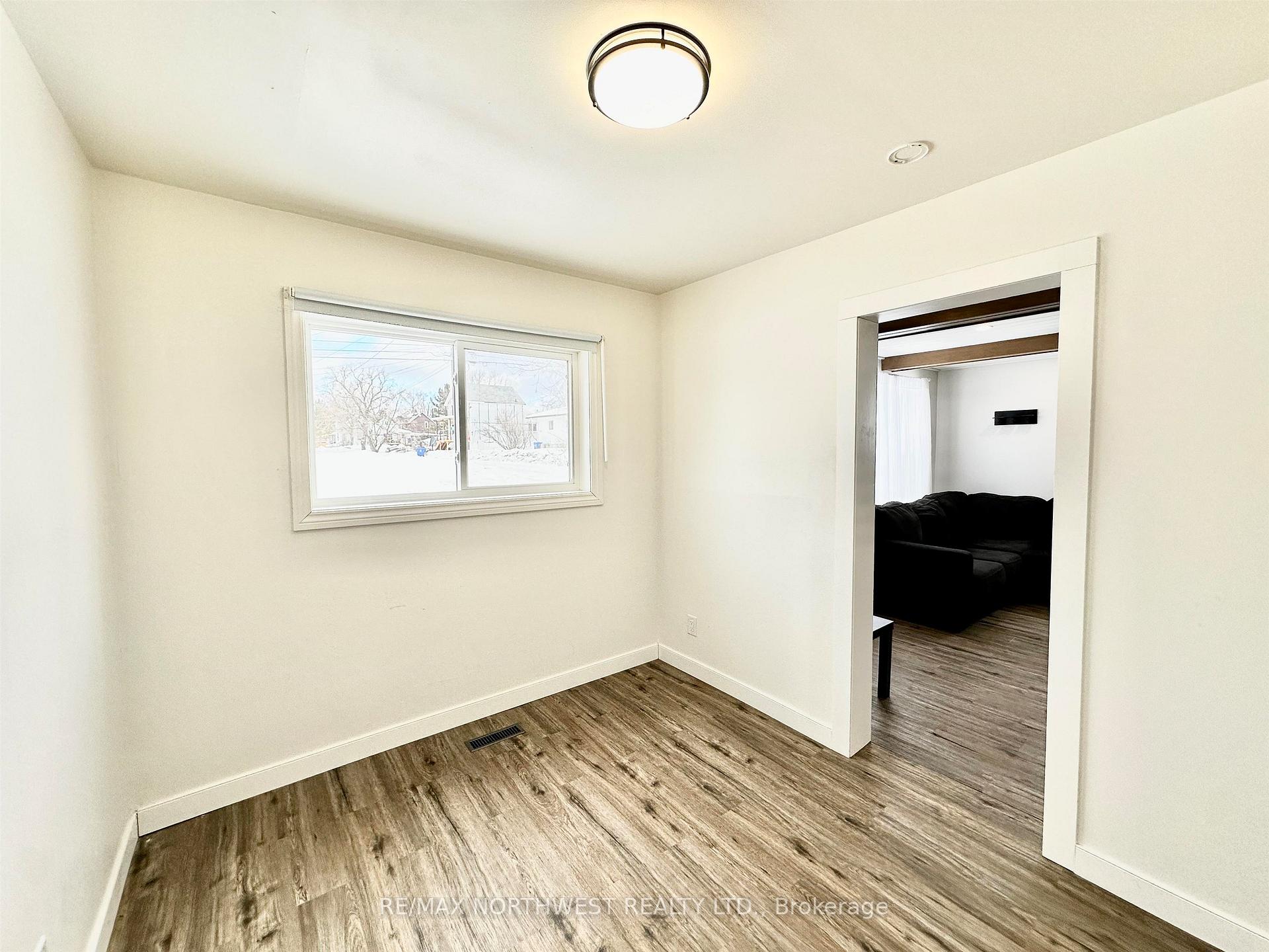 Photo 11 of 1201 Superior Street, Kenora, Keewatin — HOMEH