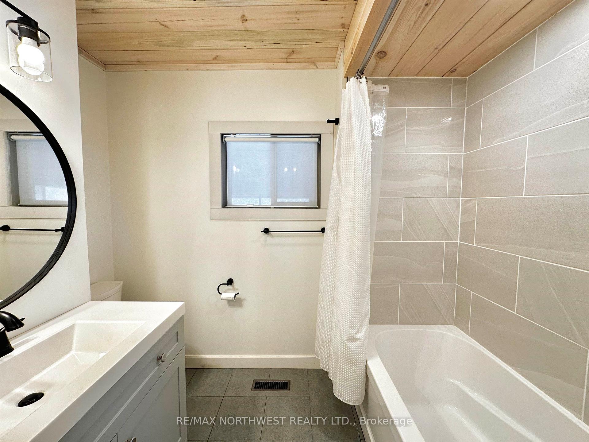 Photo 14 of 1201 Superior Street, Kenora, Keewatin — HOMEH