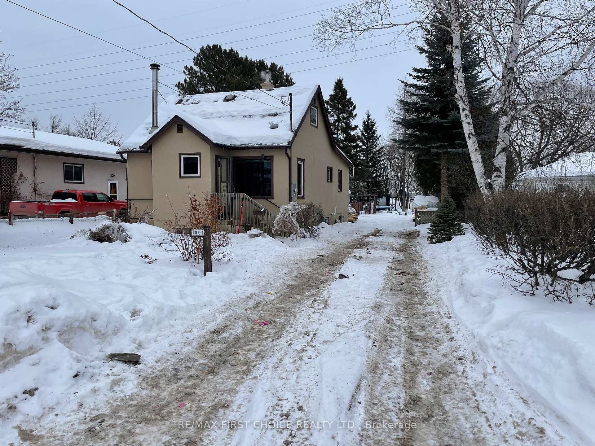 Photo 2 of 1904 Bailey Avenue, Thunder Bay, Westfort — HOMEH