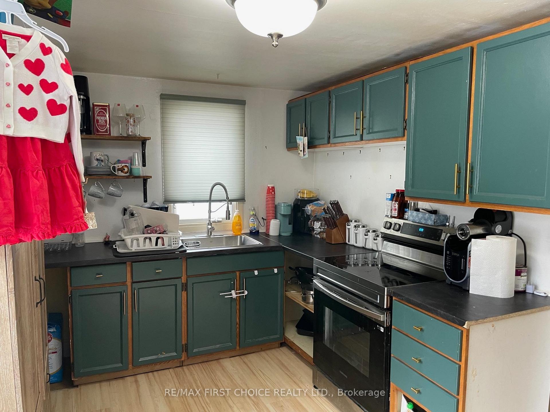 Photo 4 of 1904 Bailey Avenue, Thunder Bay, Westfort — HOMEH