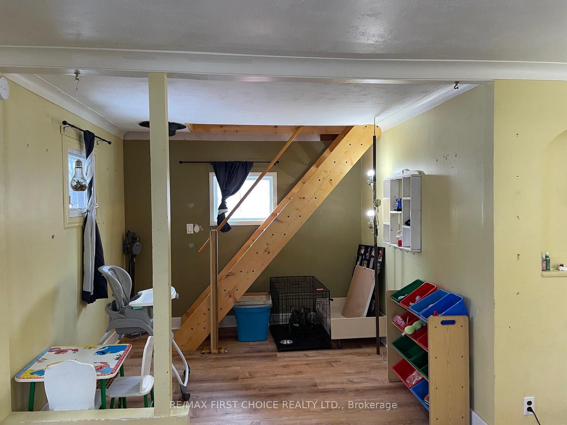 Photo 8 of 1904 Bailey Avenue, Thunder Bay, Westfort — HOMEH