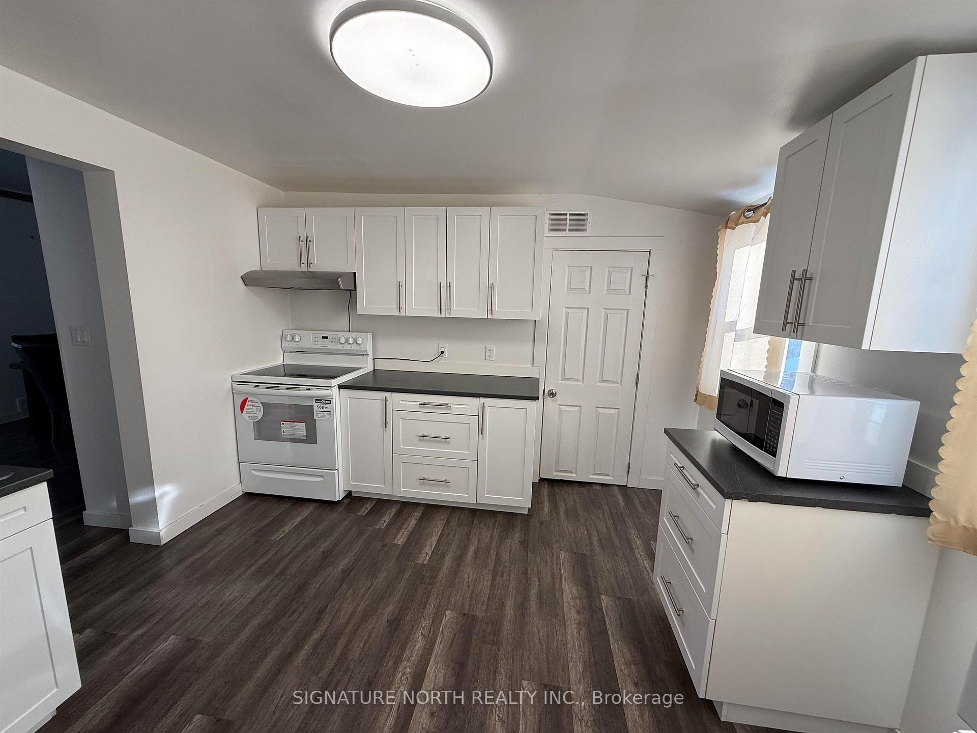 Photo 10 of 335 Dawson Street, Thunder Bay, College Heights — HOMEH