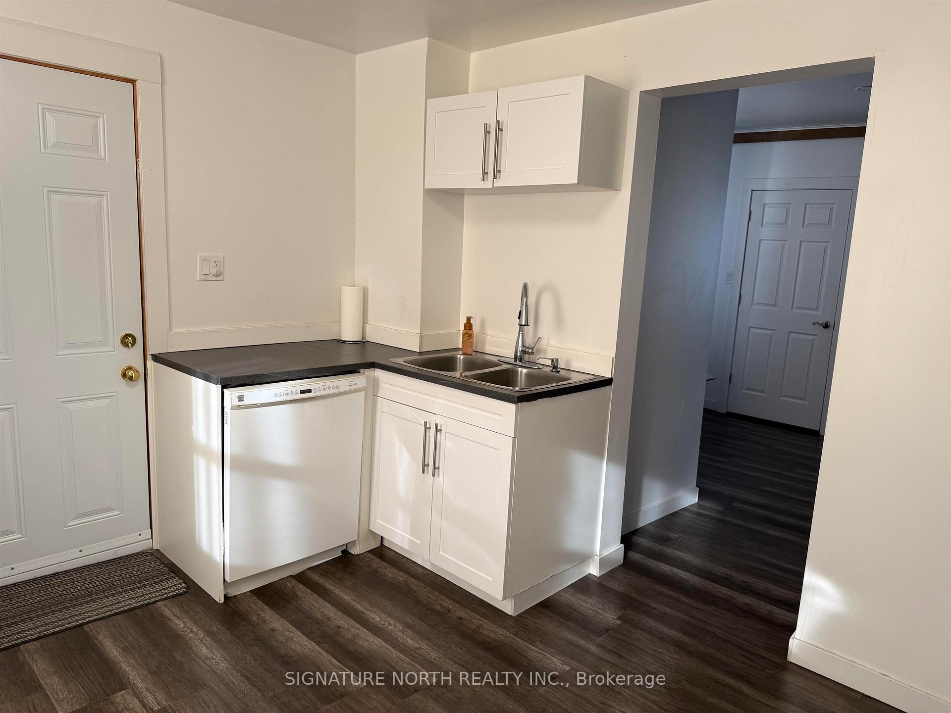 Photo 12 of 335 Dawson Street, Thunder Bay, College Heights — HOMEH