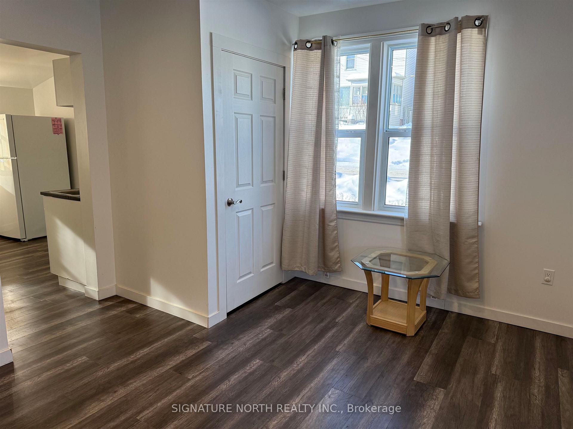 Photo 13 of 335 Dawson Street, Thunder Bay, College Heights — HOMEH