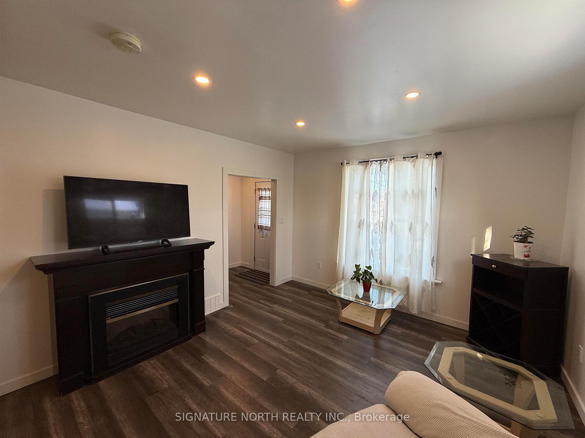 Photo 21 of 335 Dawson Street, Thunder Bay, College Heights — HOMEH