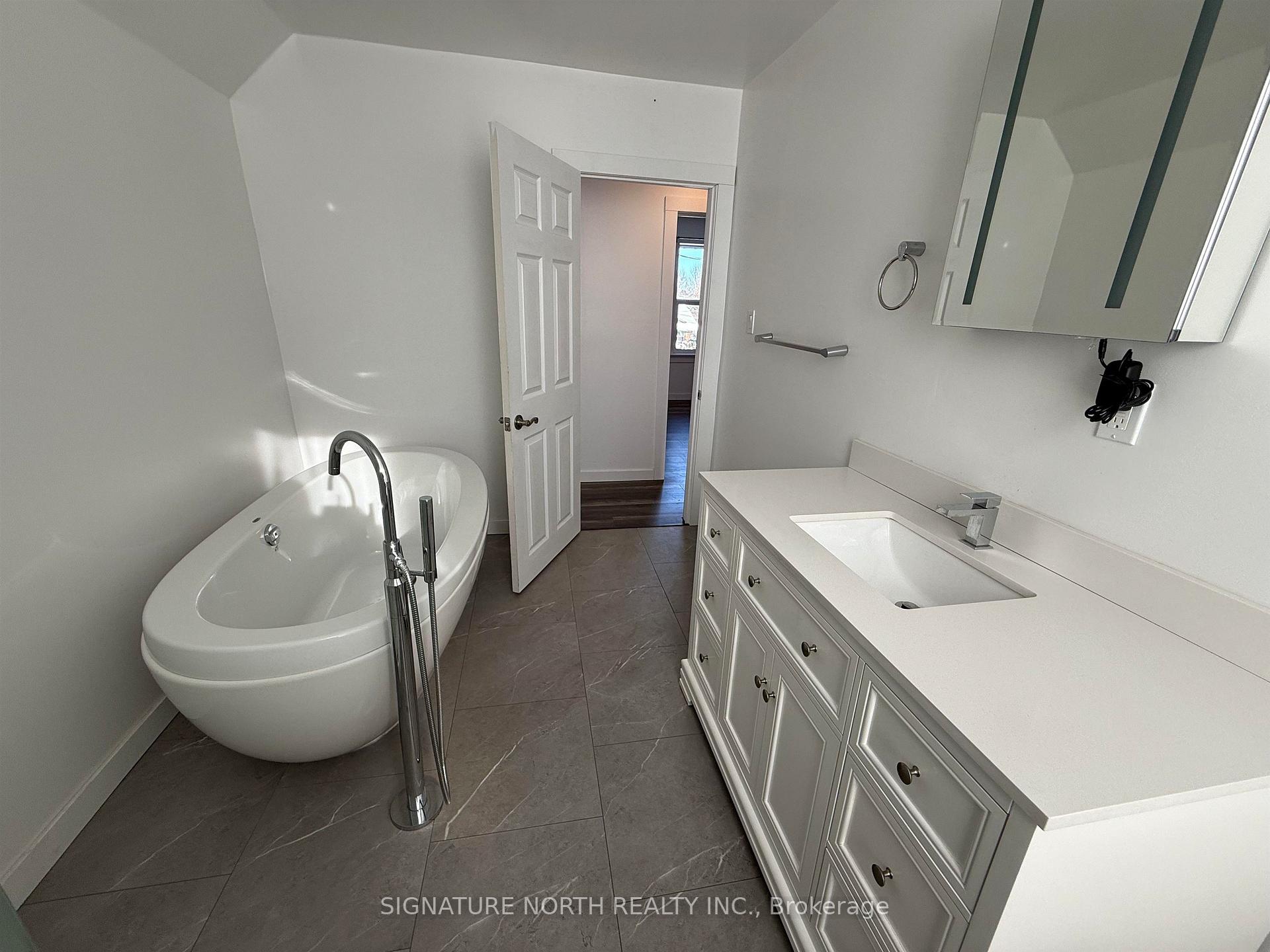 Photo 29 of 335 Dawson Street, Thunder Bay, College Heights — HOMEH