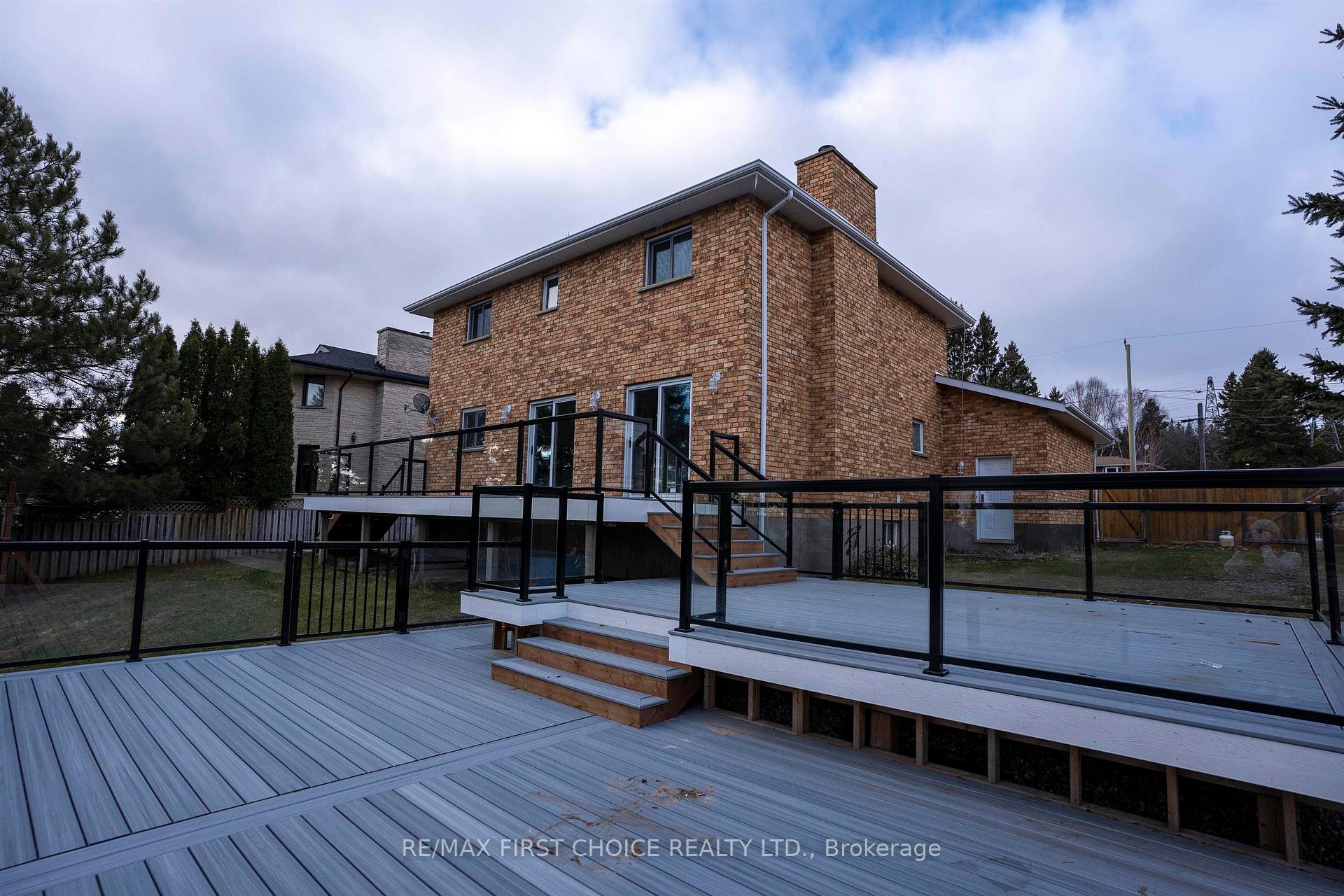 Photo 4 of 191 Skyline Avenue, Thunder Bay, John Street North — HOMEH
