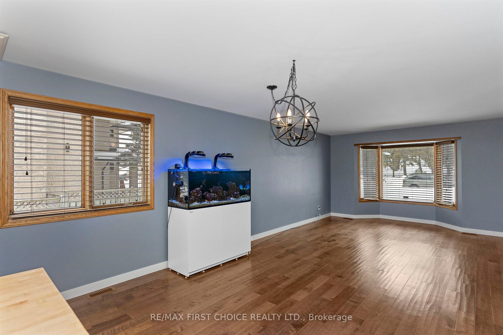 Photo 18 of 191 Skyline Avenue, Thunder Bay, John Street North — HOMEH