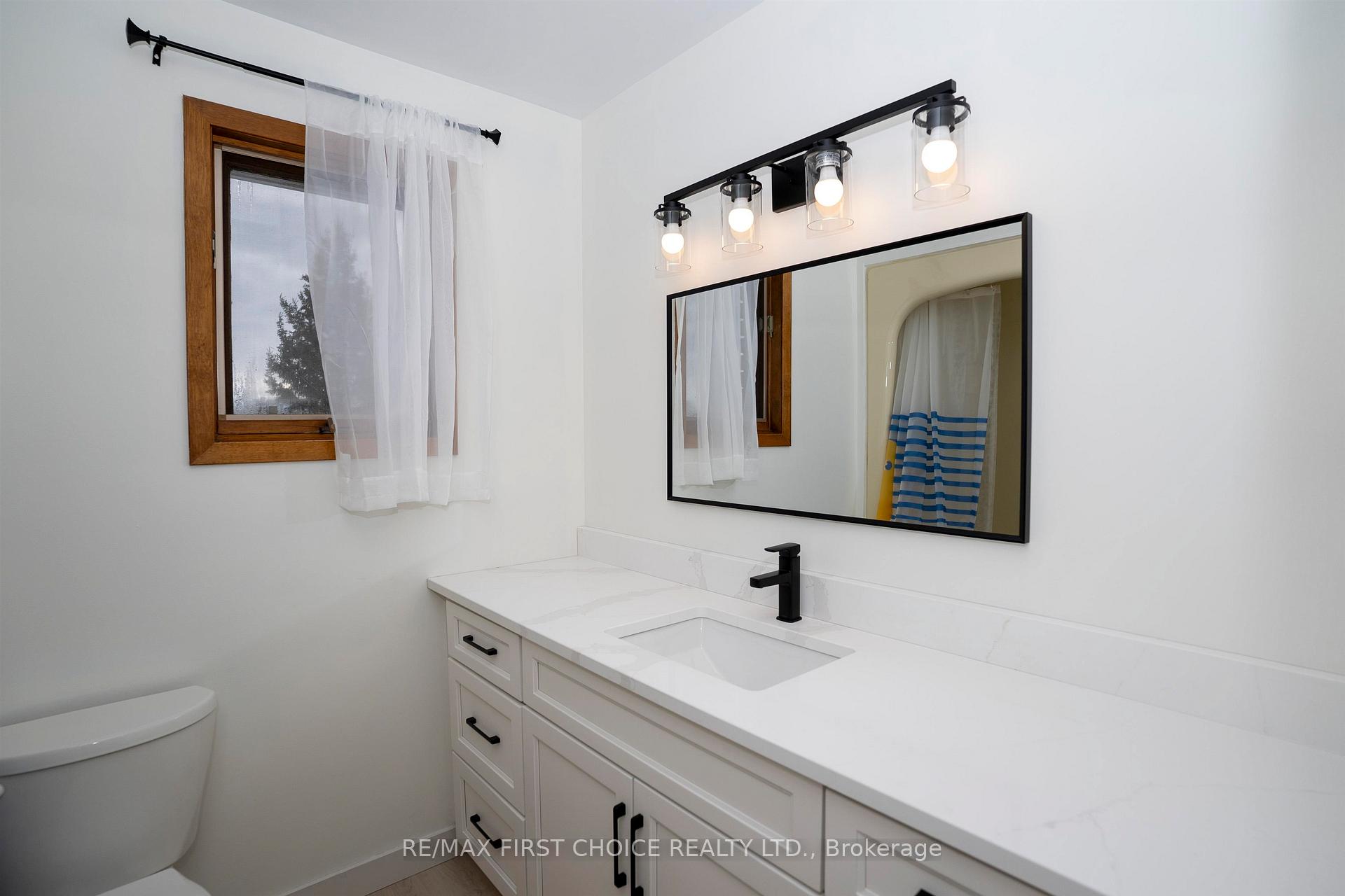 Photo 34 of 191 Skyline Avenue, Thunder Bay, John Street North — HOMEH