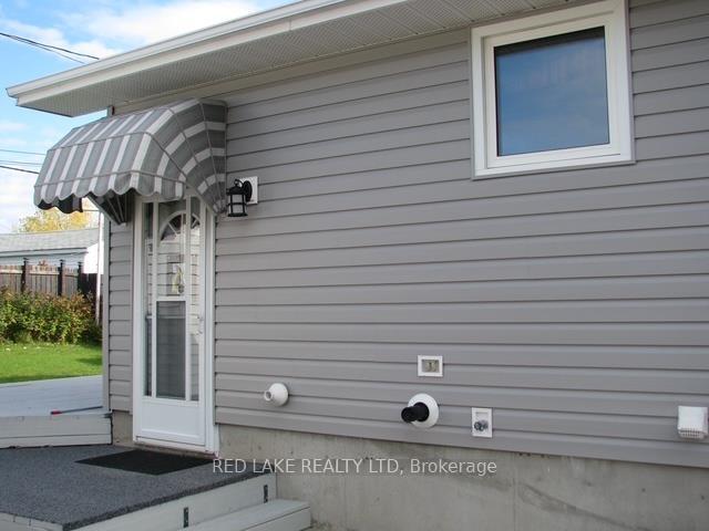 Photo 12 of 41 Detta Road, Red Lake — HOMEH