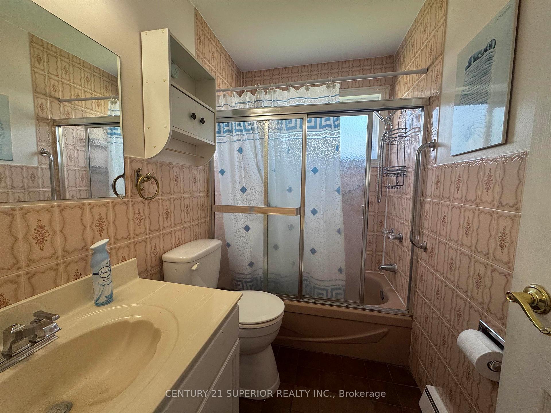 Photo 14 of 111 Warbler Drive, Manitouwadge — HOMEH