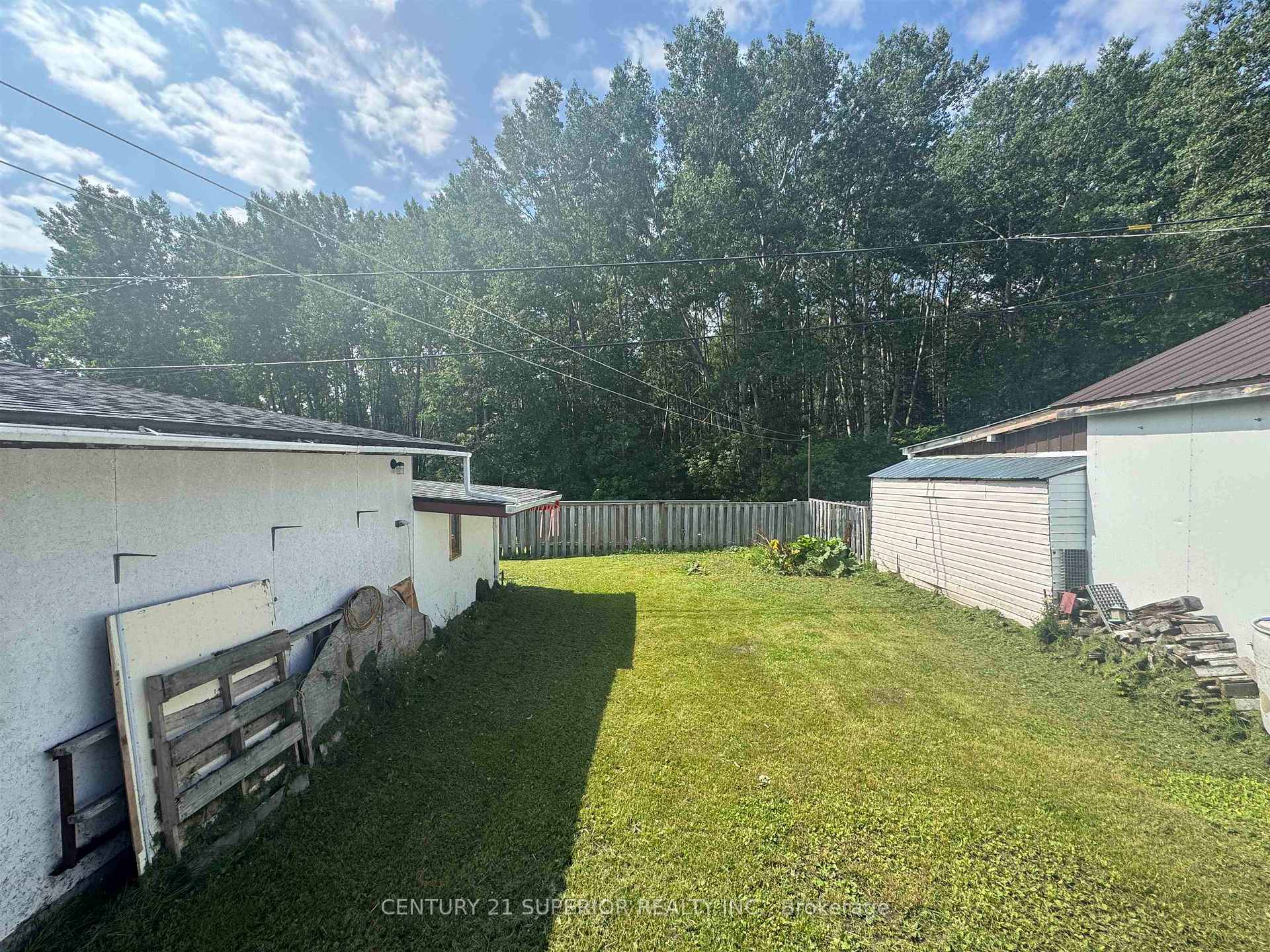 Photo 30 of 111 Warbler Drive, Manitouwadge — HOMEH