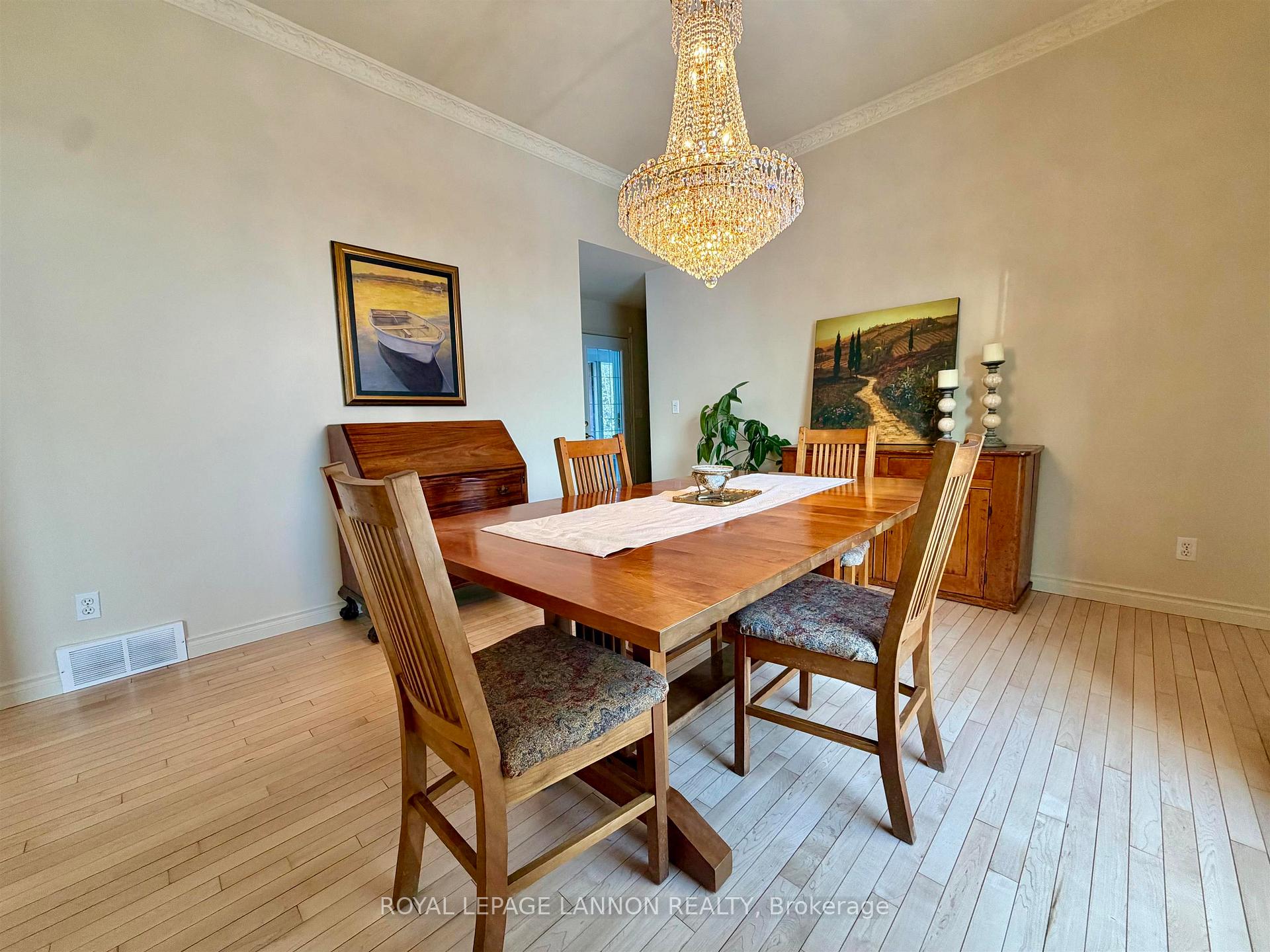 Photo 8 of 1866 Oliver Road, Thunder Bay, McIntyre South — HOMEH