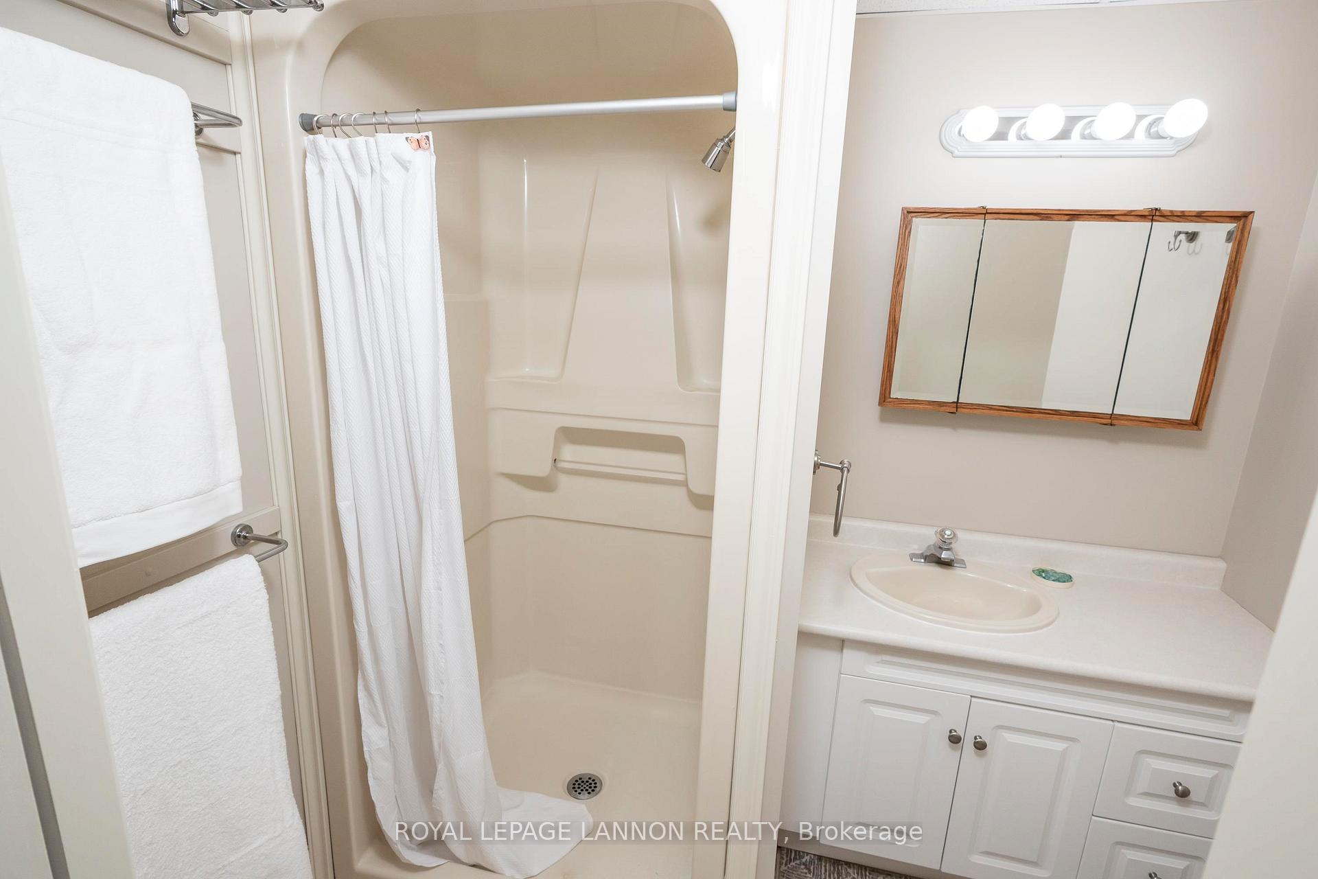 Photo 33 of 1866 Oliver Road, Thunder Bay, McIntyre South — HOMEH