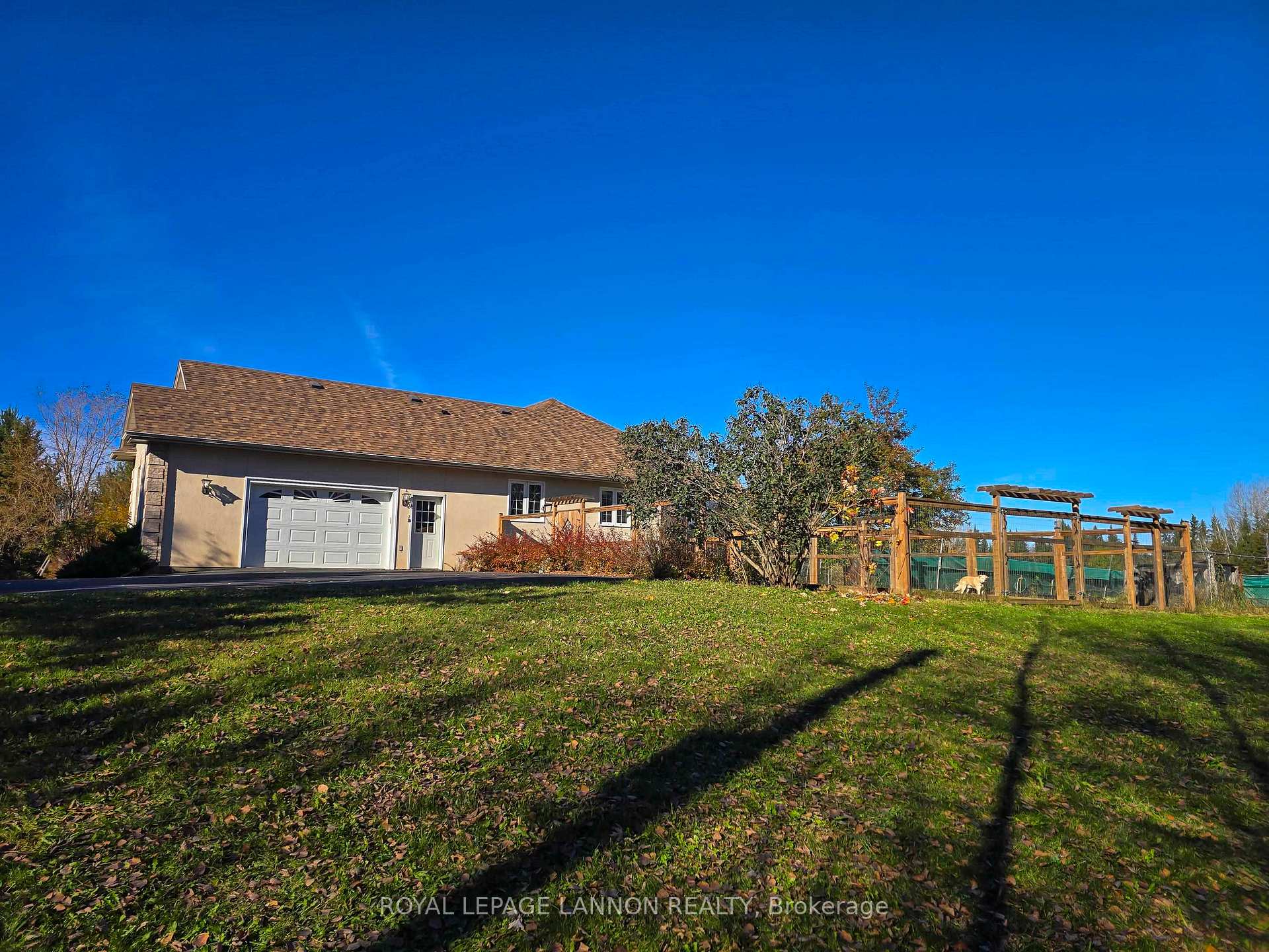 Photo 49 of 1866 Oliver Road, Thunder Bay, McIntyre South — HOMEH