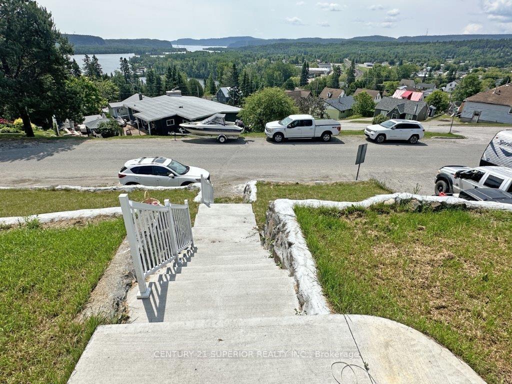 Photo 5 of 109 McKirdy Ave, Nipigon — HOMEH