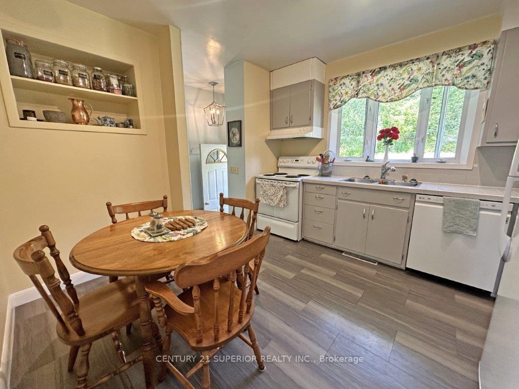 Photo 11 of 109 McKirdy Ave, Nipigon — HOMEH