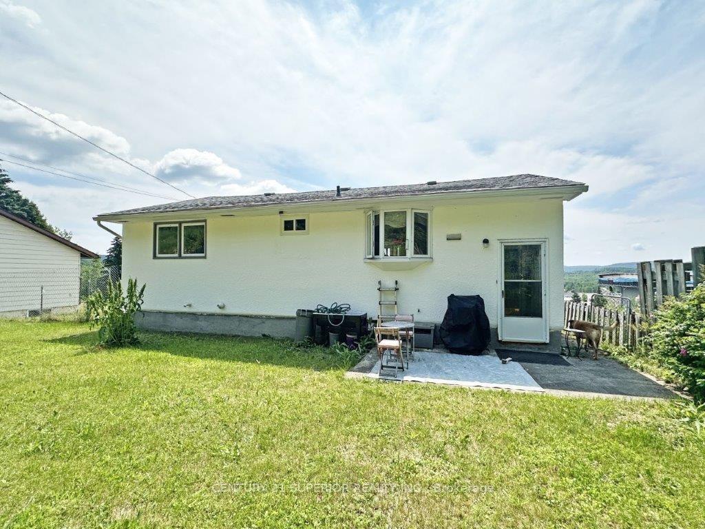 Photo 35 of 109 McKirdy Ave, Nipigon — HOMEH
