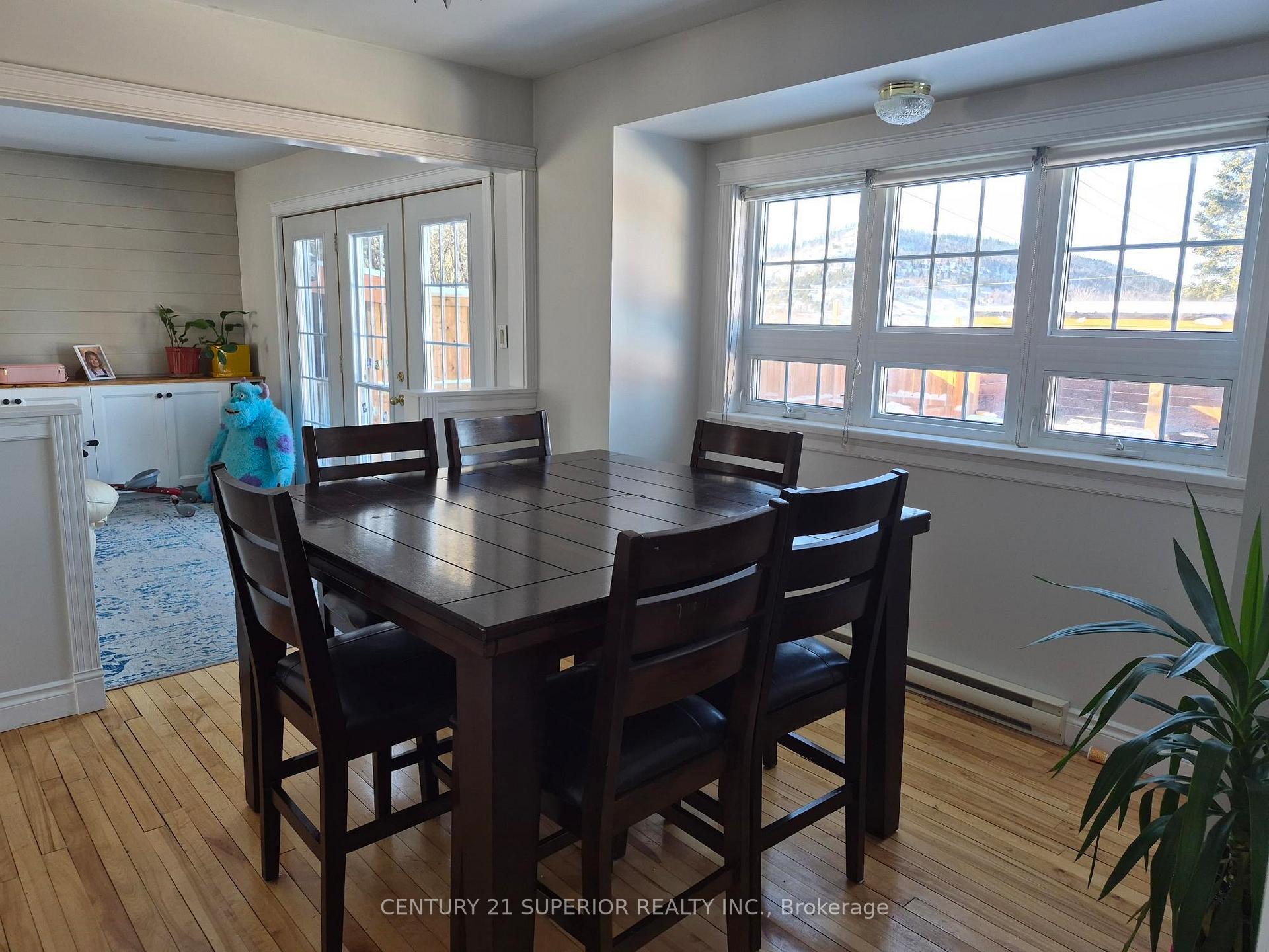 Photo 9 of 14 Drake Street, Marathon — HOMEH