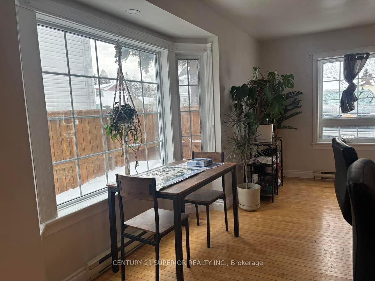Photo 15 of 14 Drake Street, Marathon — HOMEH