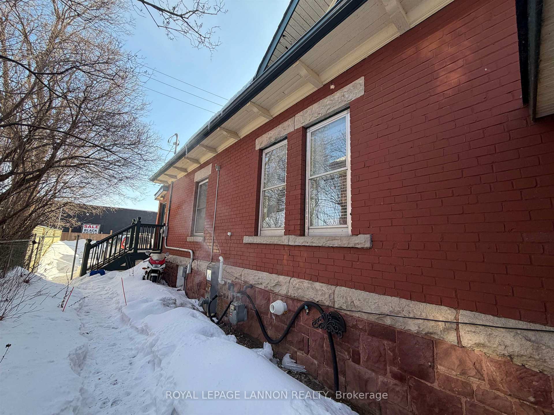 Photo 7 of 308 Archibald, Thunder Bay, Hyde Park — HOMEH