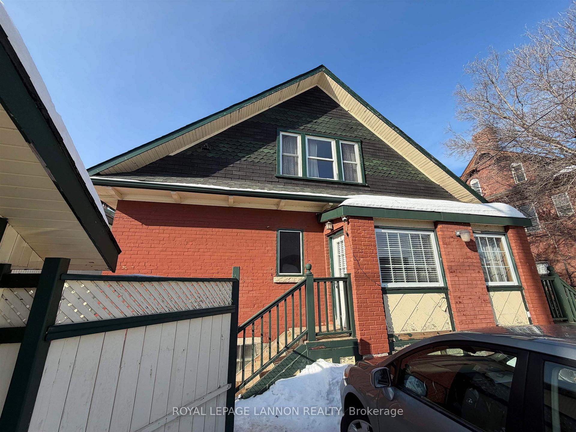 Photo 10 of 308 Archibald, Thunder Bay, Hyde Park — HOMEH