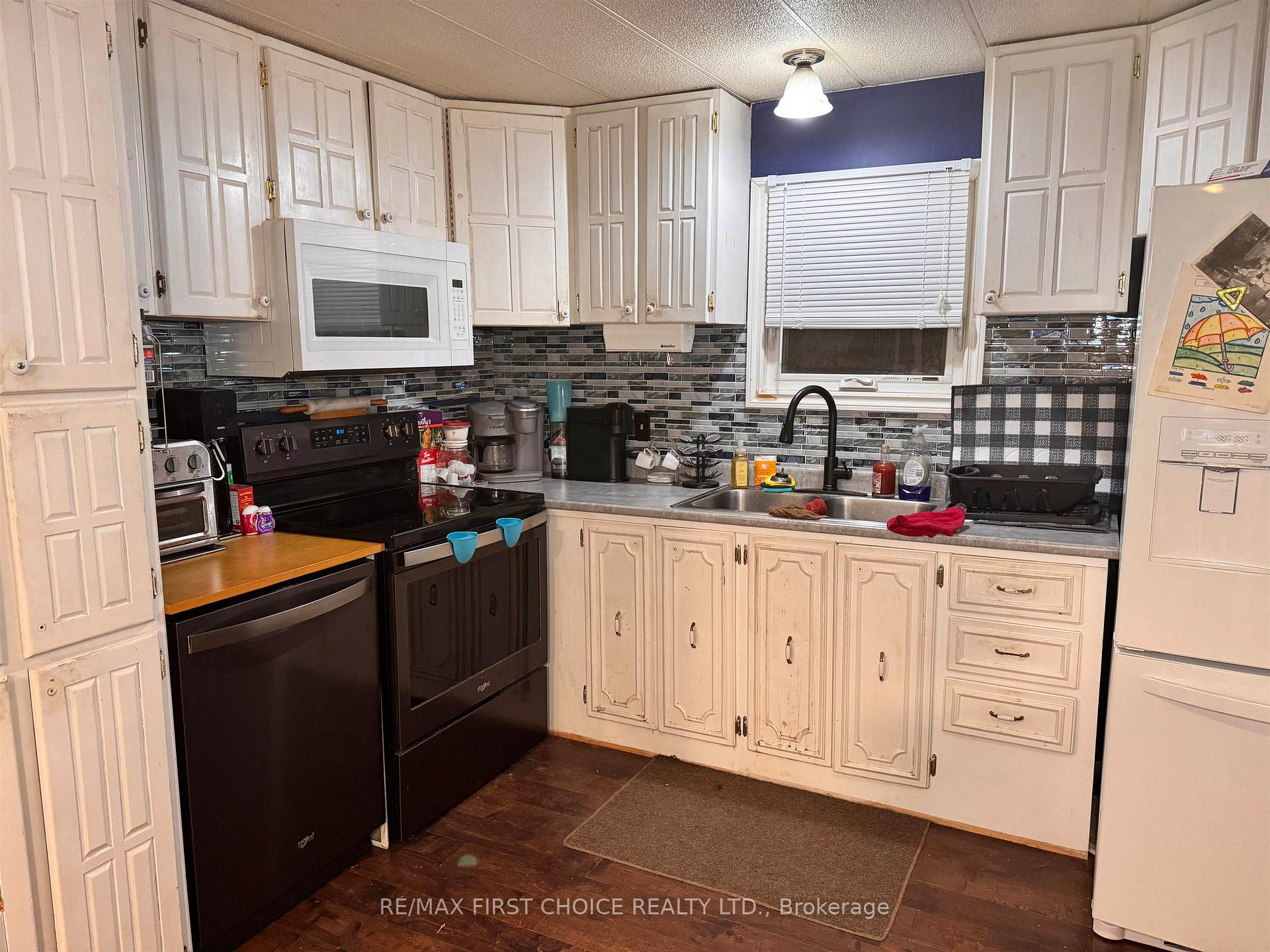 Photo 13 of 11 Chelsea Street, Red Lake — HOMEH