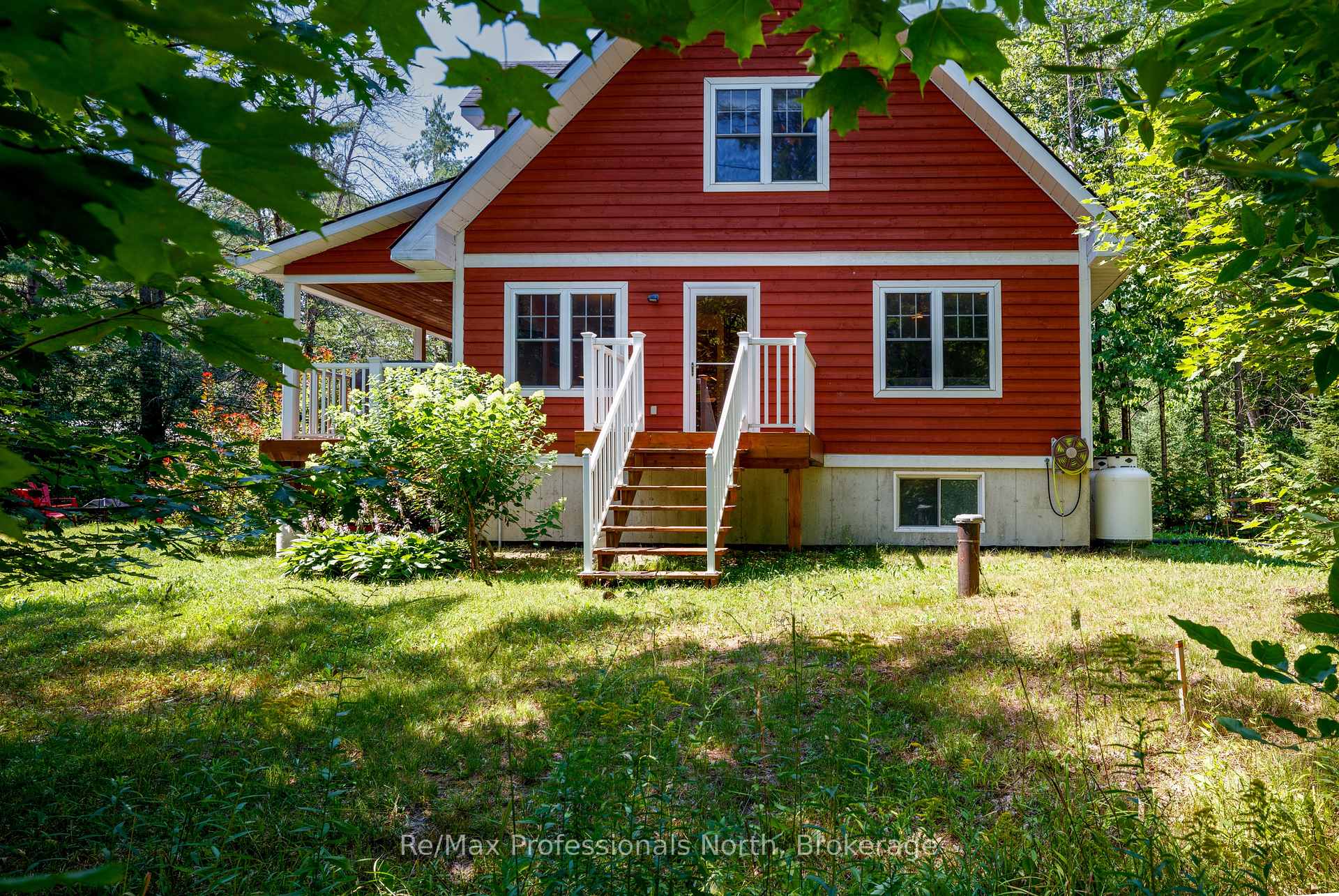 Photo 3 of 1003 Heron Lane, Gravenhurst, Morrison — HOMEH
