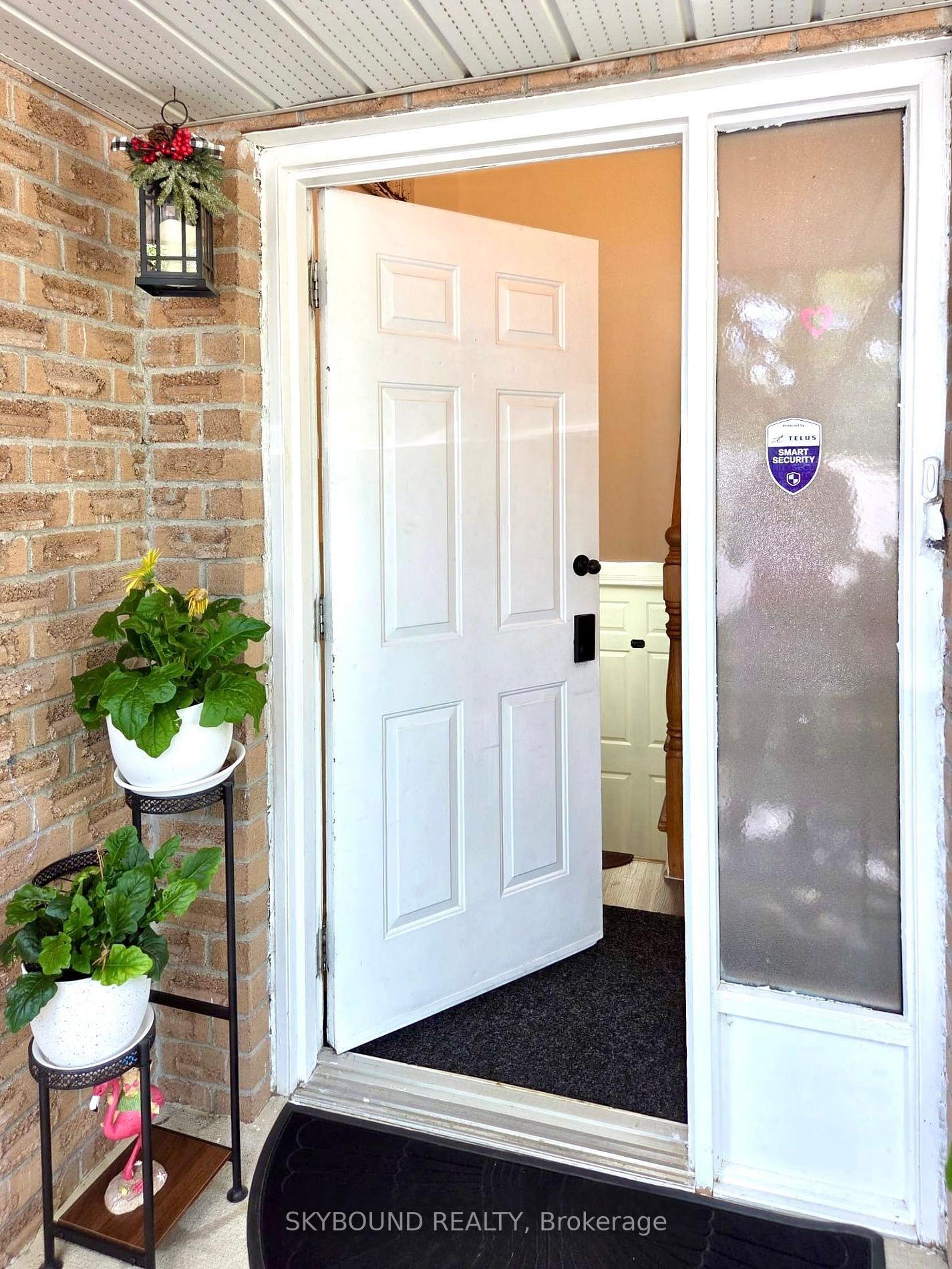 Photo of Unit Apartment 2, 2586 Foxmeadow Road
