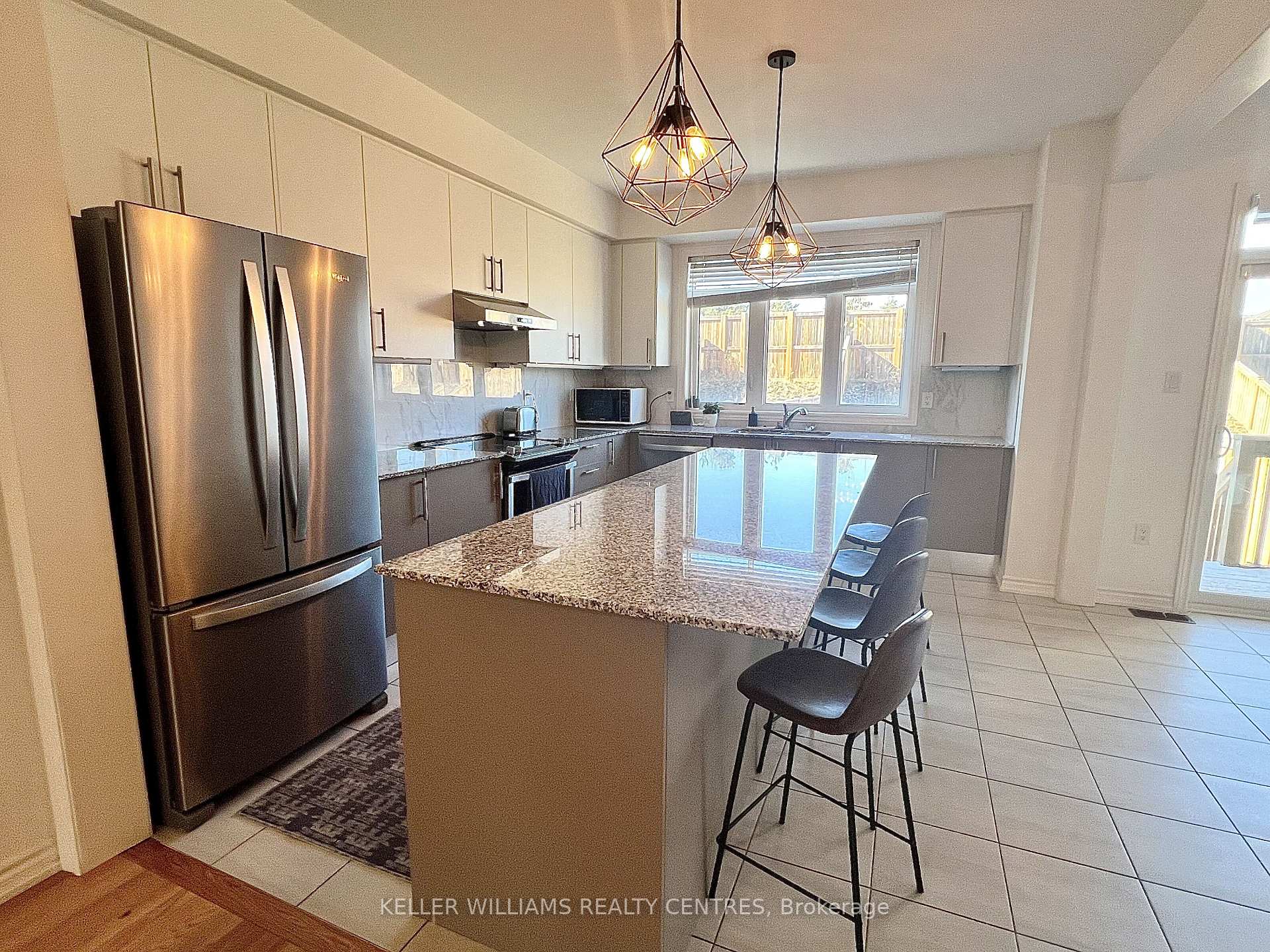Photo 5 of 124 Elephant Hill Drive, Clarington, Bowmanville — HOMEH