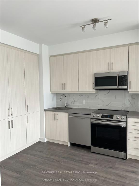 Photo 1 of Unit 511, 95 Oneida Crescent, Richmond Hill, Langstaff — HOMEH