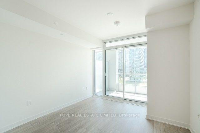 Photo 15 of Unit 604W, 27 Bathurst Street, Toronto, Waterfront Communities — HOMEH