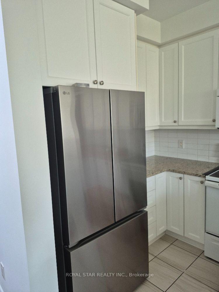 Photo 6 of 130 Helen Rapp Way S, Ottawa, Blossom Park/Kemp Park/Findlay Creek — HOMEH