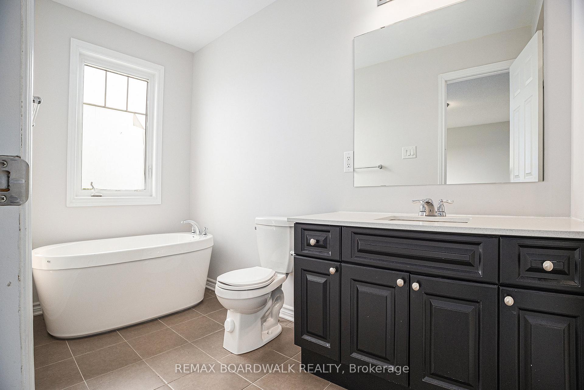 Photo 12 of 628 Monardia Way, Ottawa, Avalon West — HOMEH