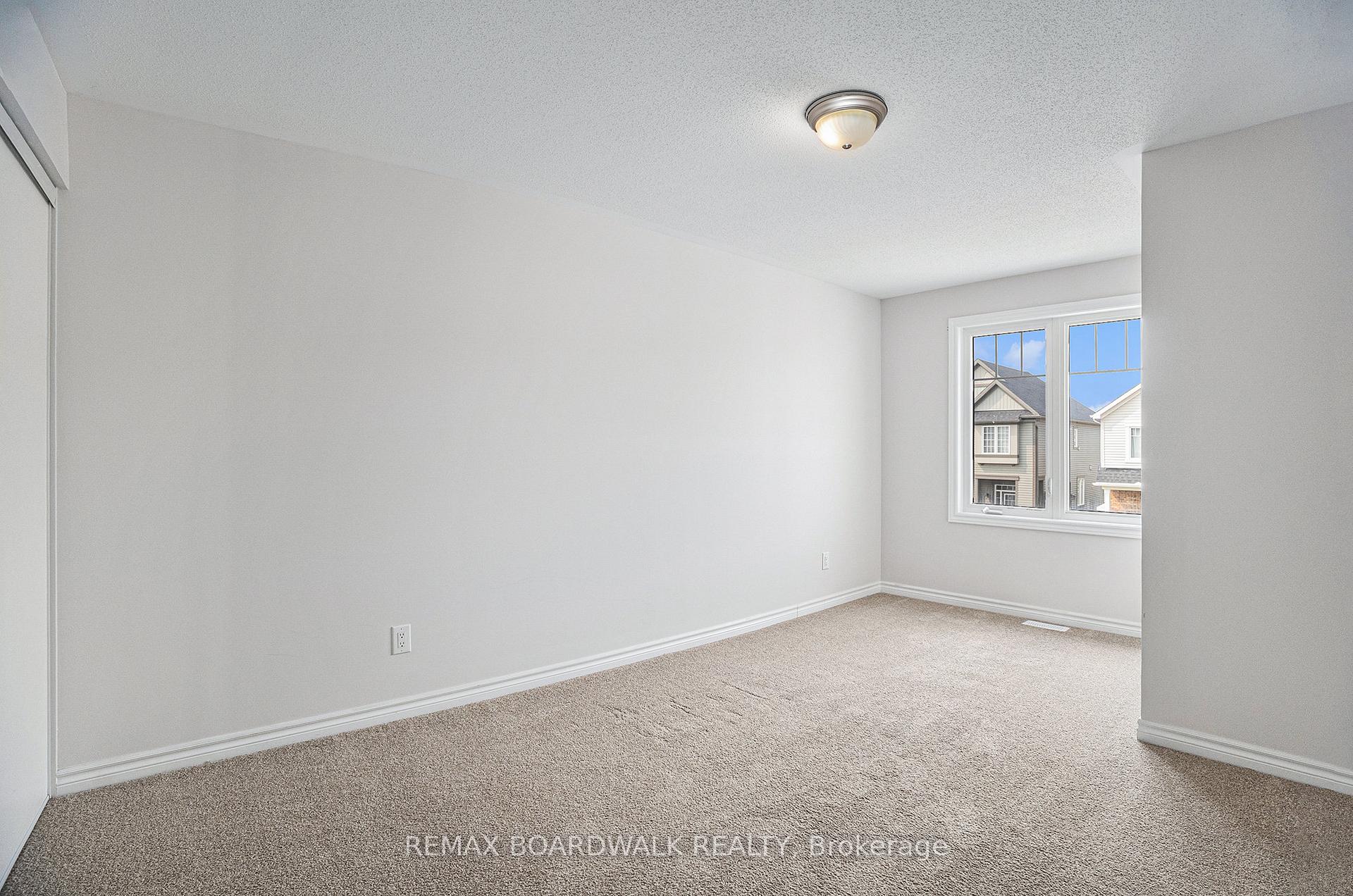 Photo 13 of 628 Monardia Way, Ottawa, Avalon West — HOMEH