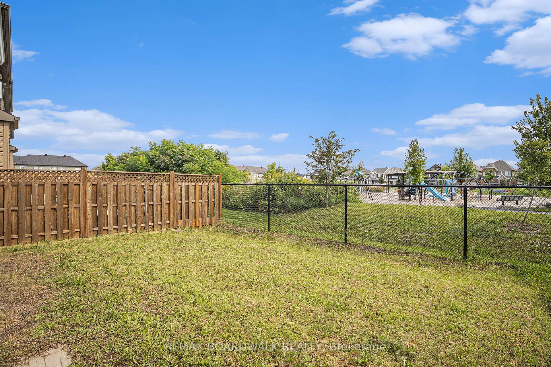 Photo 16 of 628 Monardia Way, Ottawa, Avalon West — HOMEH