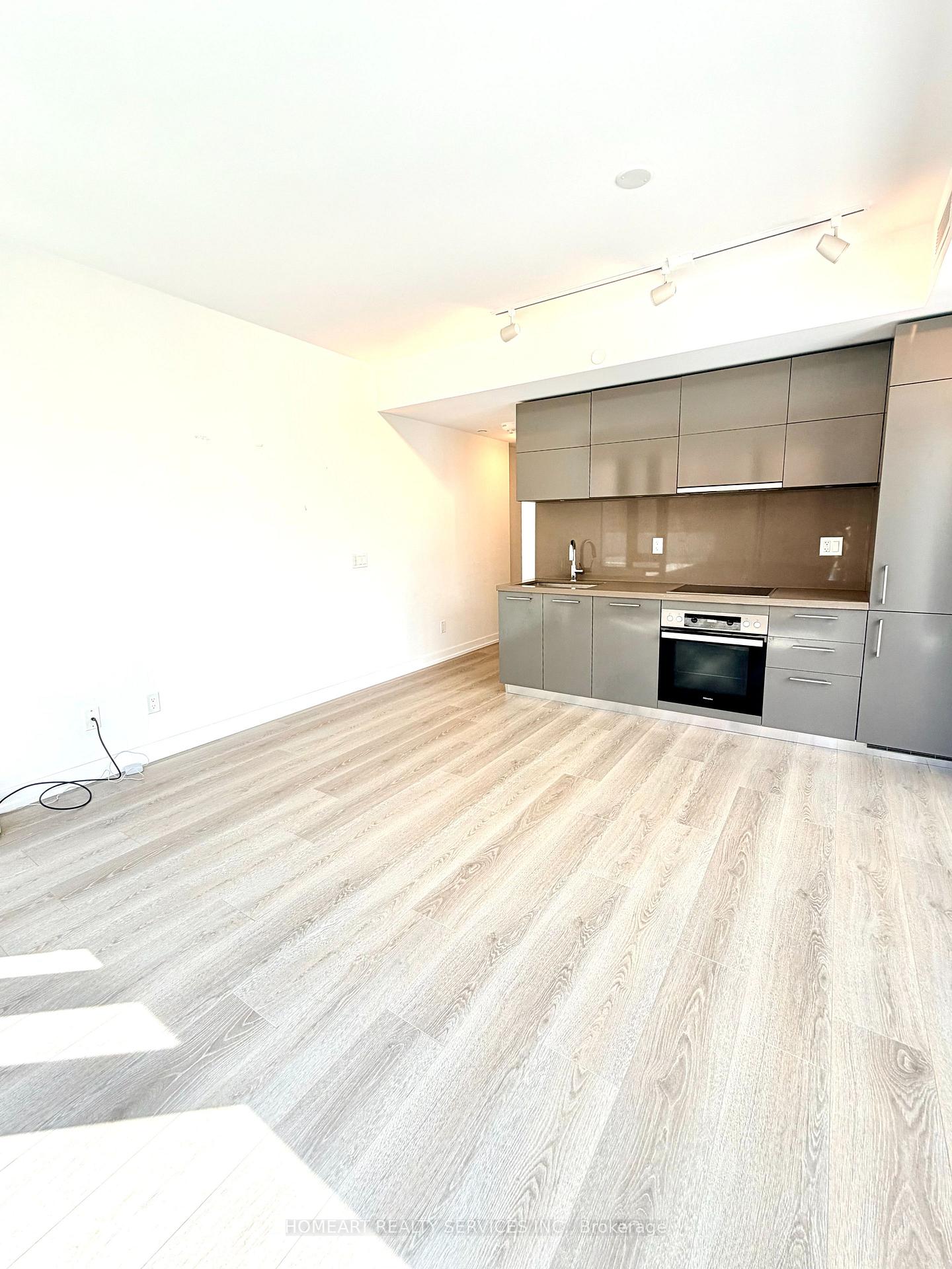Photo 4 of Unit 602, 188 Cumberland Street, Toronto, The Annex — HOMEH