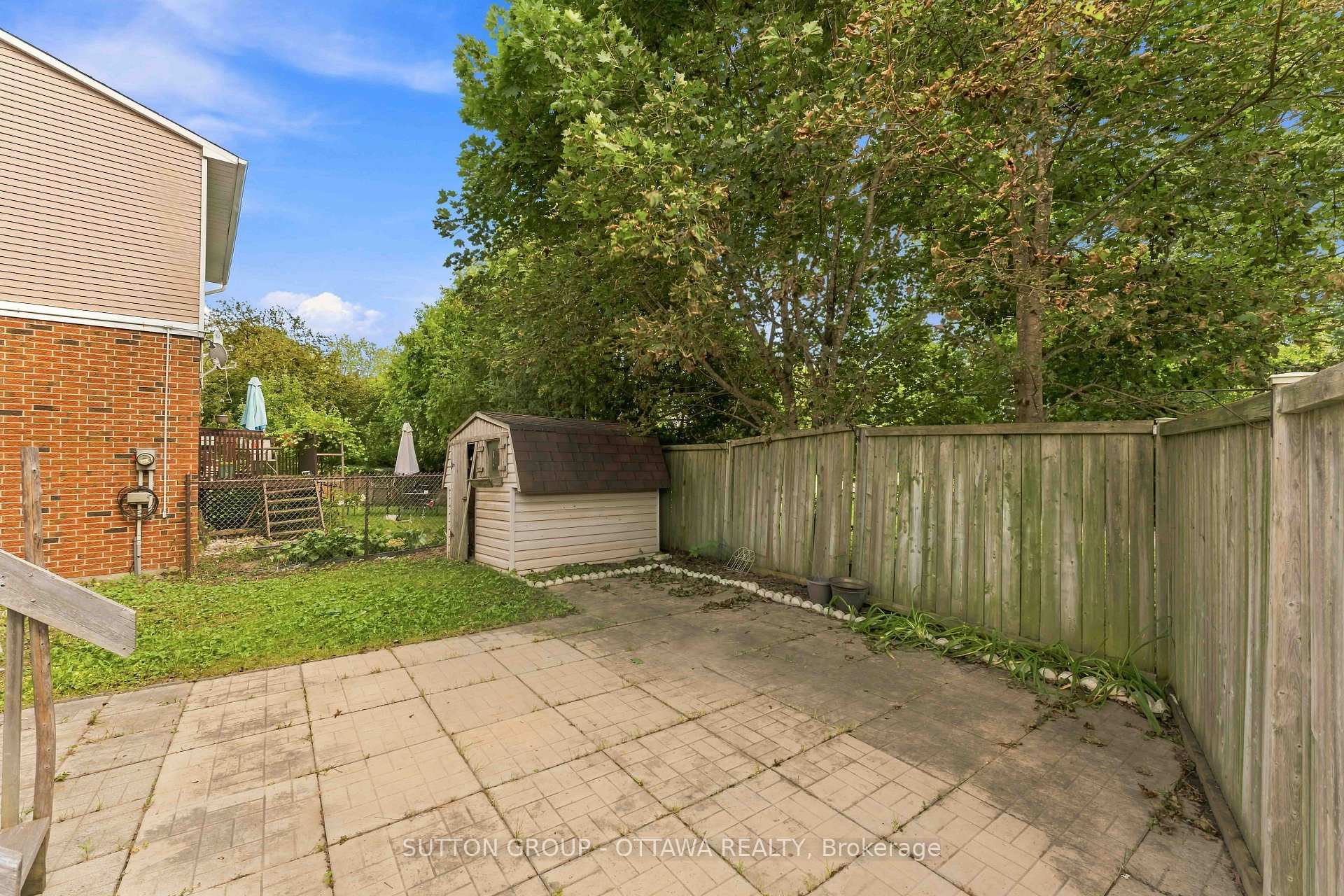 Photo 48 of 16 Crimson Gate, Ottawa, Hunt Club Park/Greenboro — HOMEH