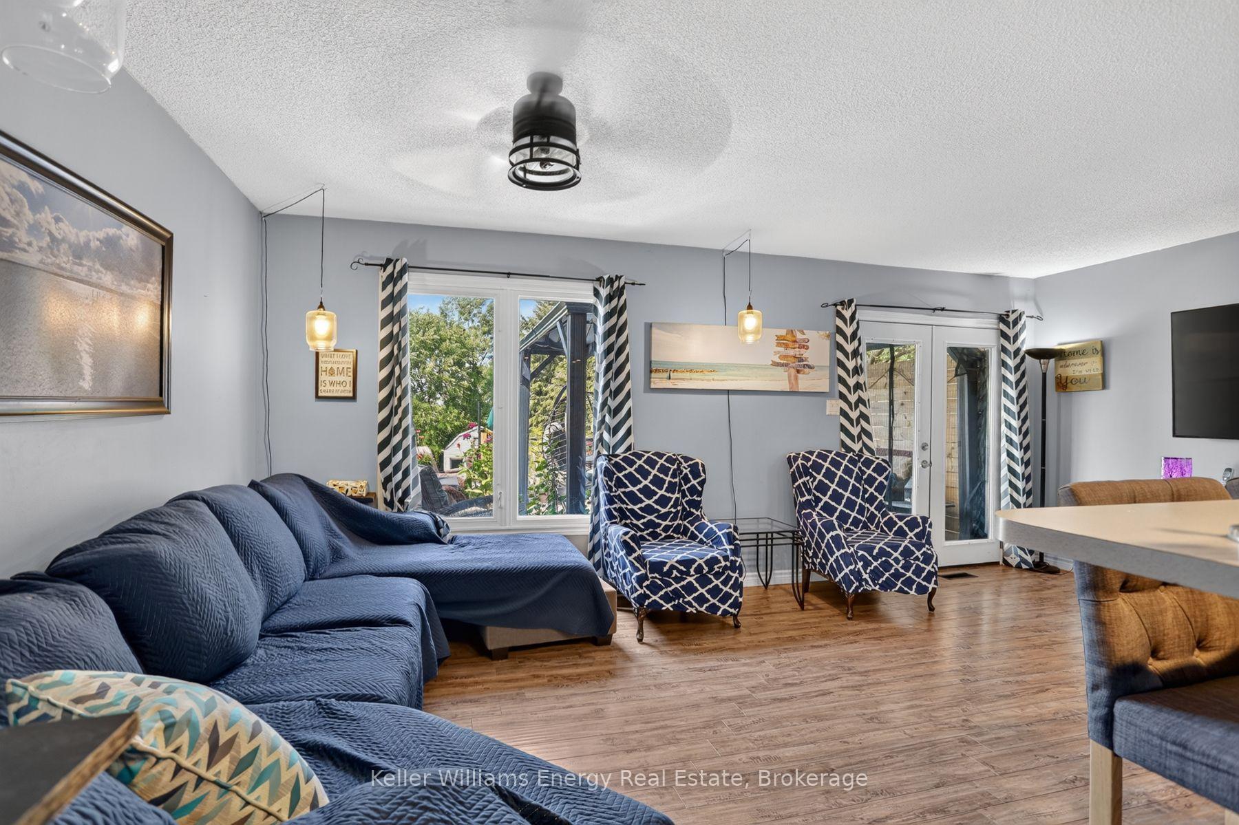 Photo 11 of 567 Cobblehill Drive, Oshawa, Pinecrest — HOMEH