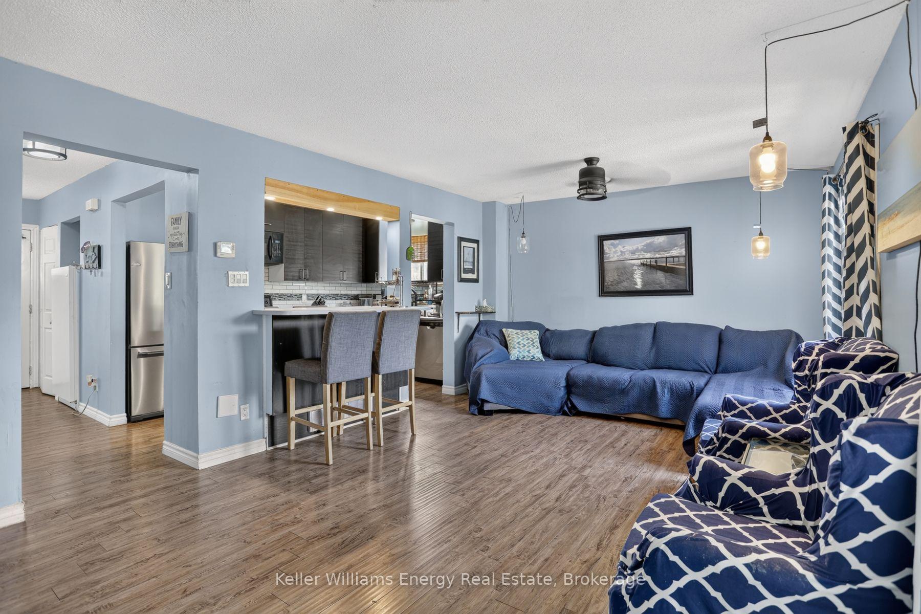 Photo 14 of 567 Cobblehill Drive, Oshawa, Pinecrest — HOMEH