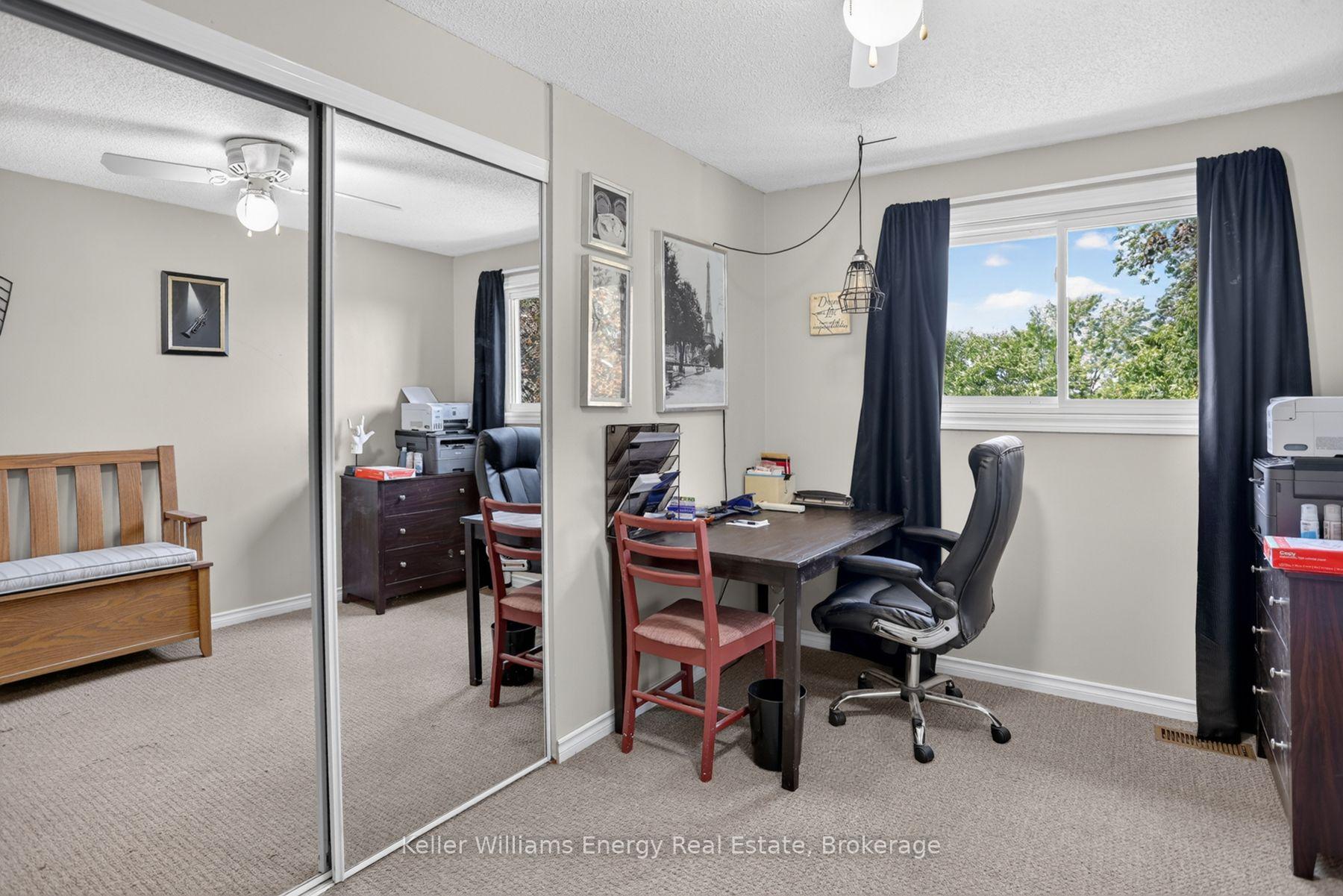 Photo 17 of 567 Cobblehill Drive, Oshawa, Pinecrest — HOMEH