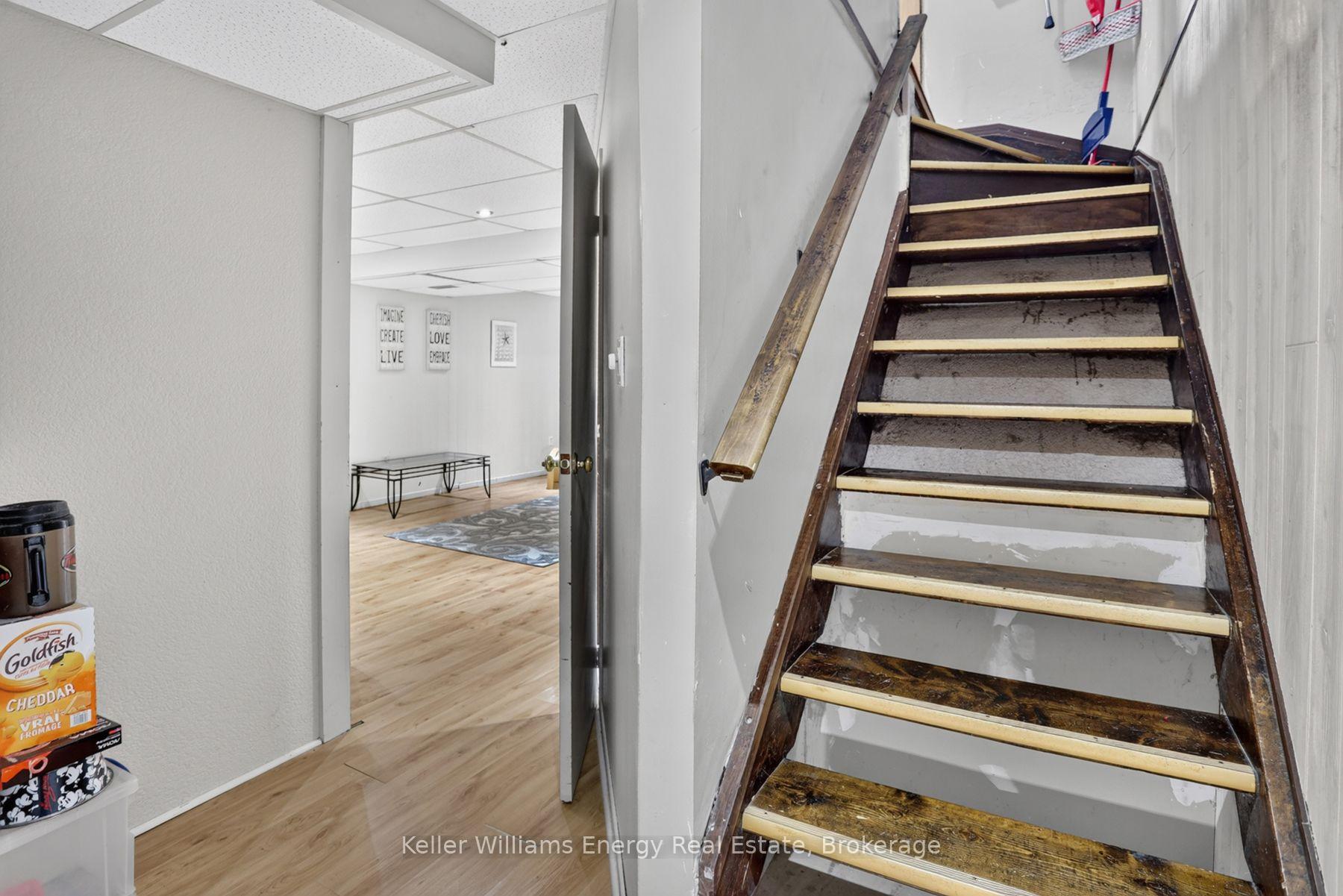 Photo 27 of 567 Cobblehill Drive, Oshawa, Pinecrest — HOMEH