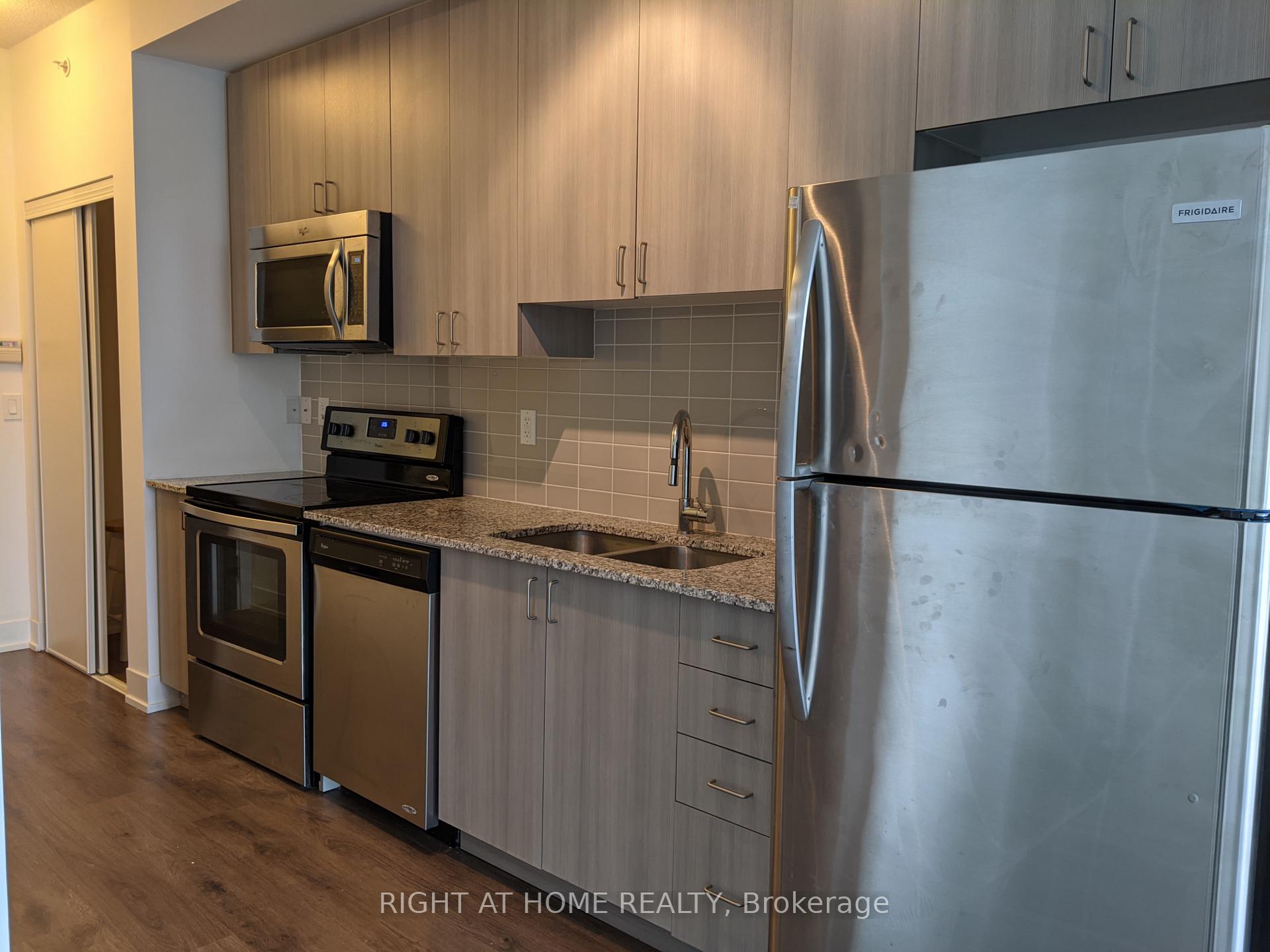 Photo 3 of Unit 1010, 68 Merton Street, Toronto, Mount Pleasant West — HOMEH